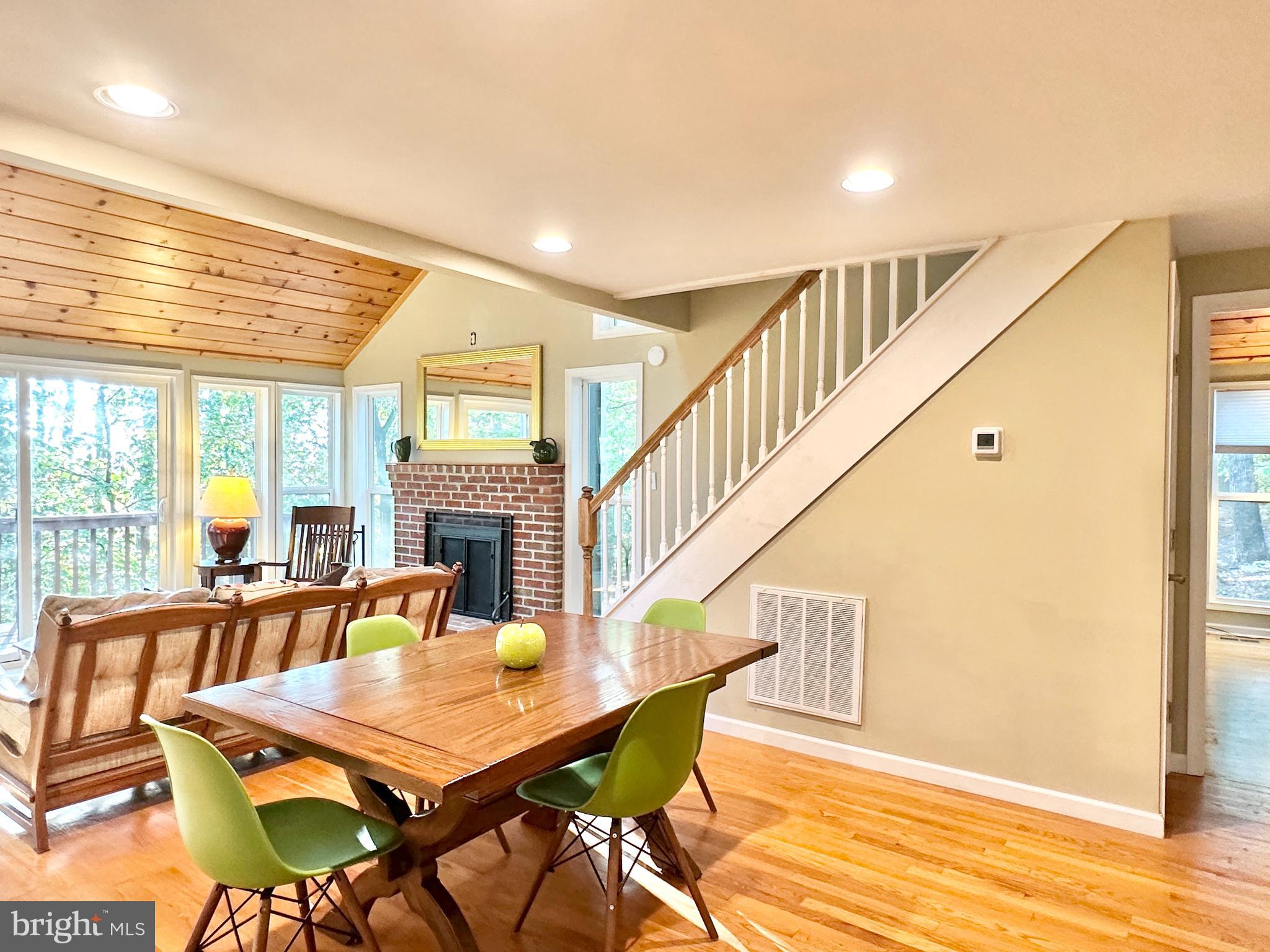 THE WOODS - Residential