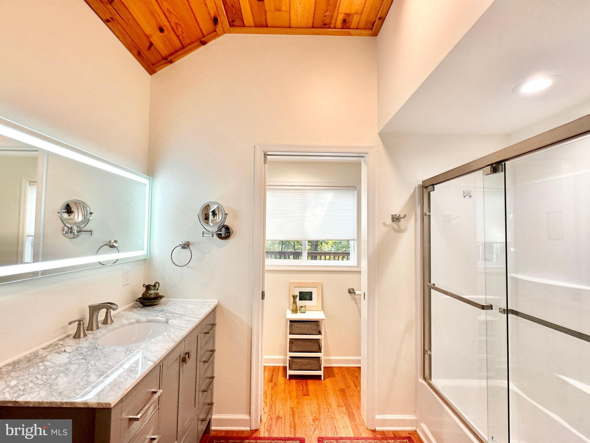 THE WOODS - Residential