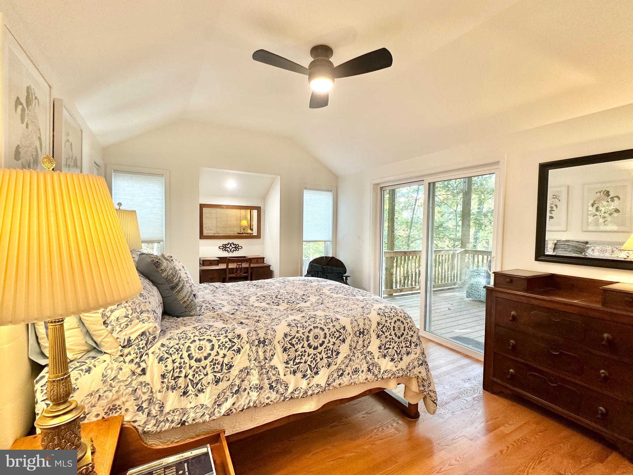 THE WOODS - Residential