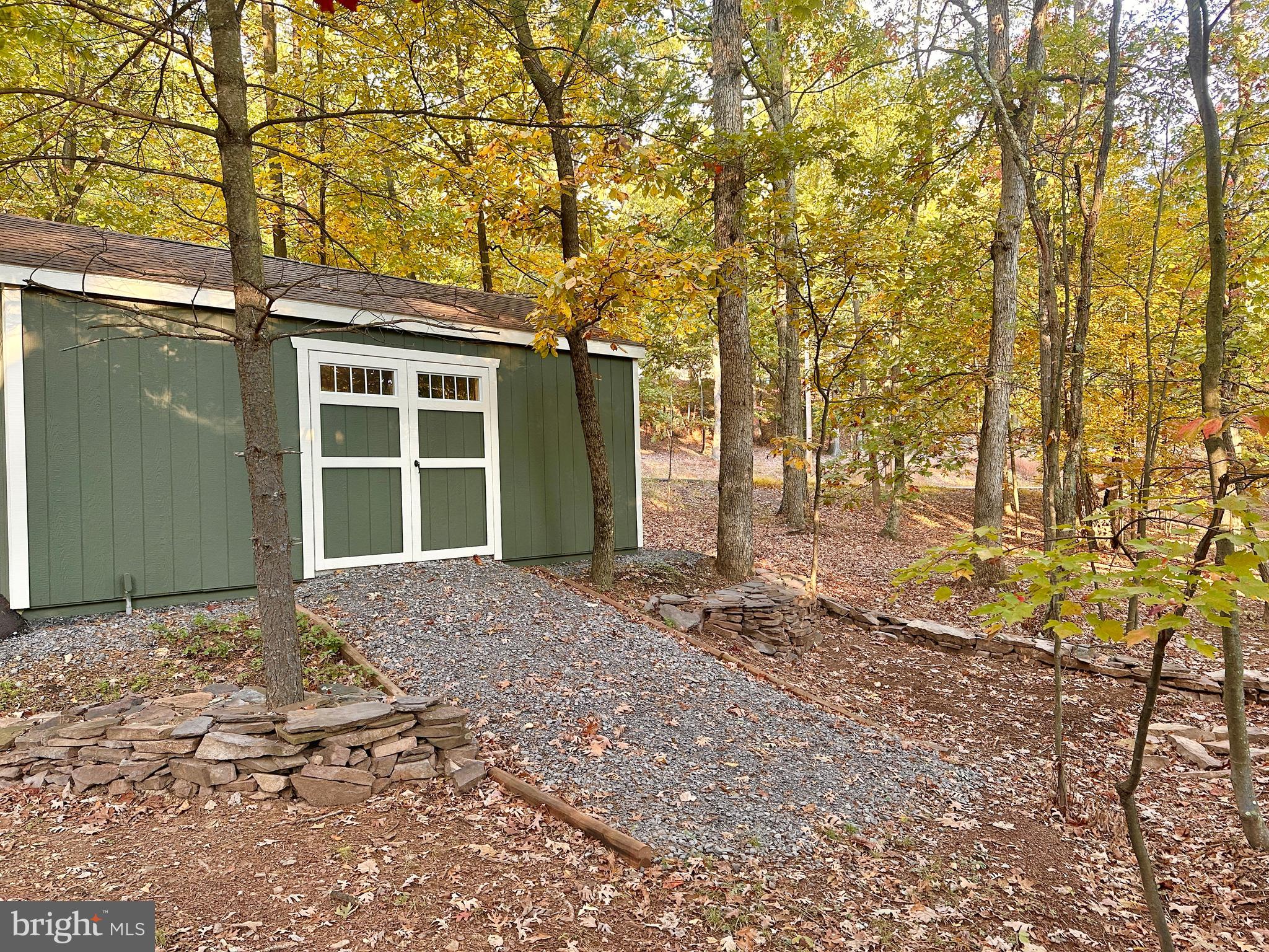 THE WOODS - Residential