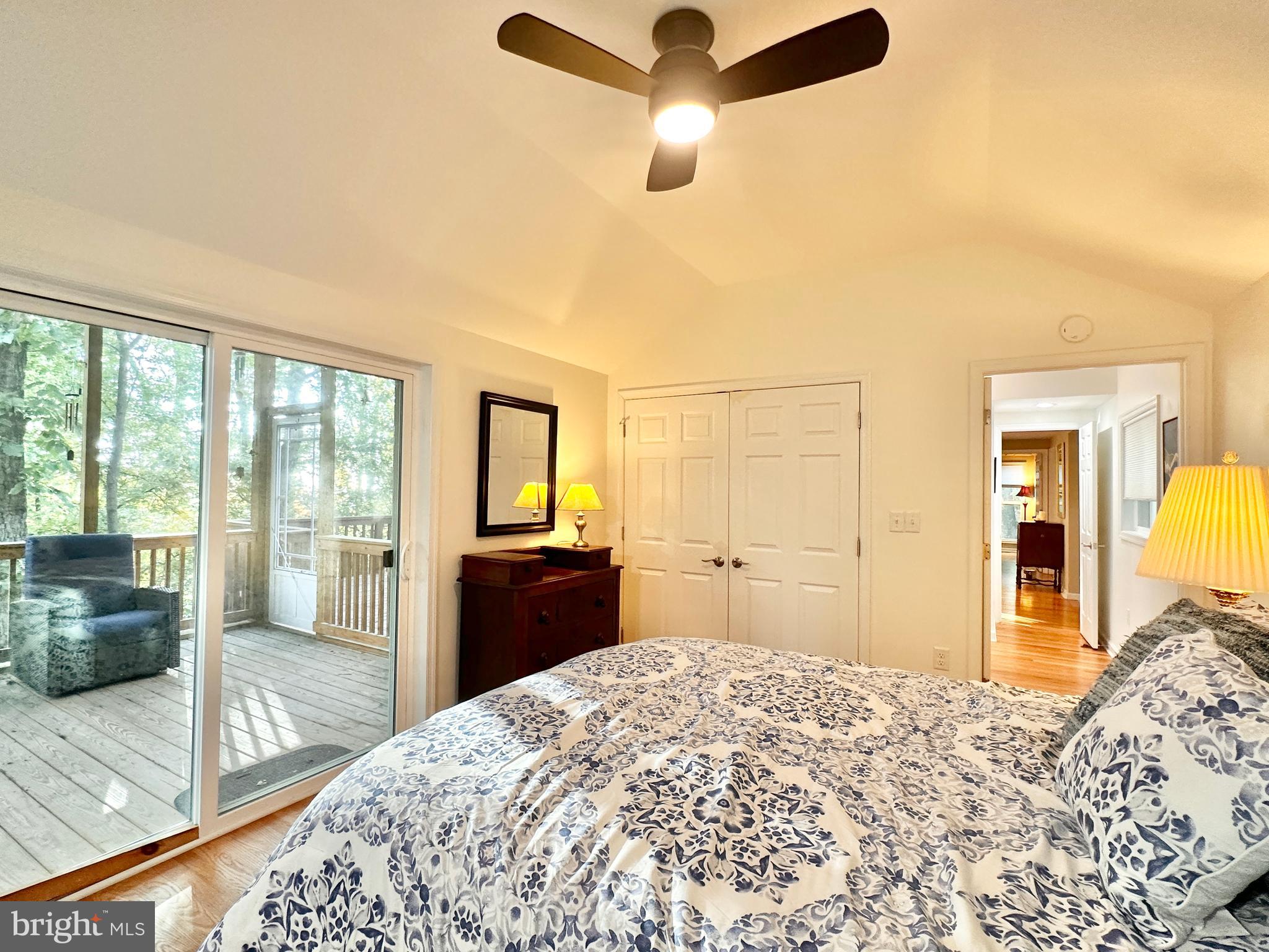 THE WOODS - Residential