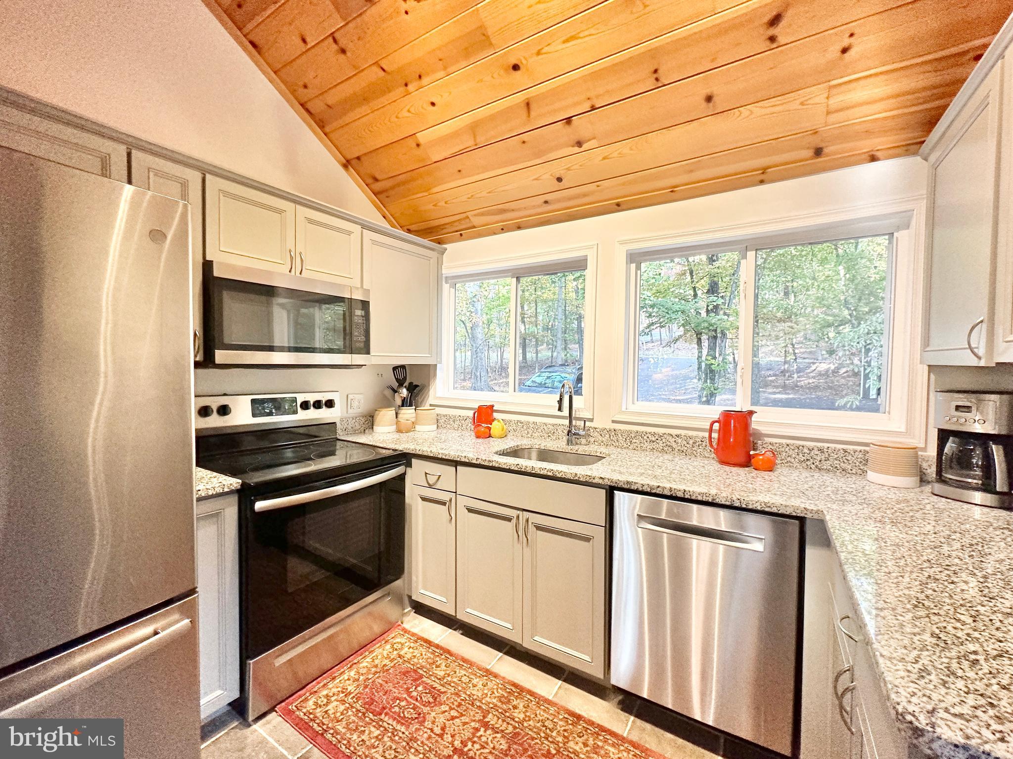 THE WOODS - Residential