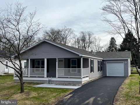 218 VAUX DRIVE DOYLESTOWN PA 18901