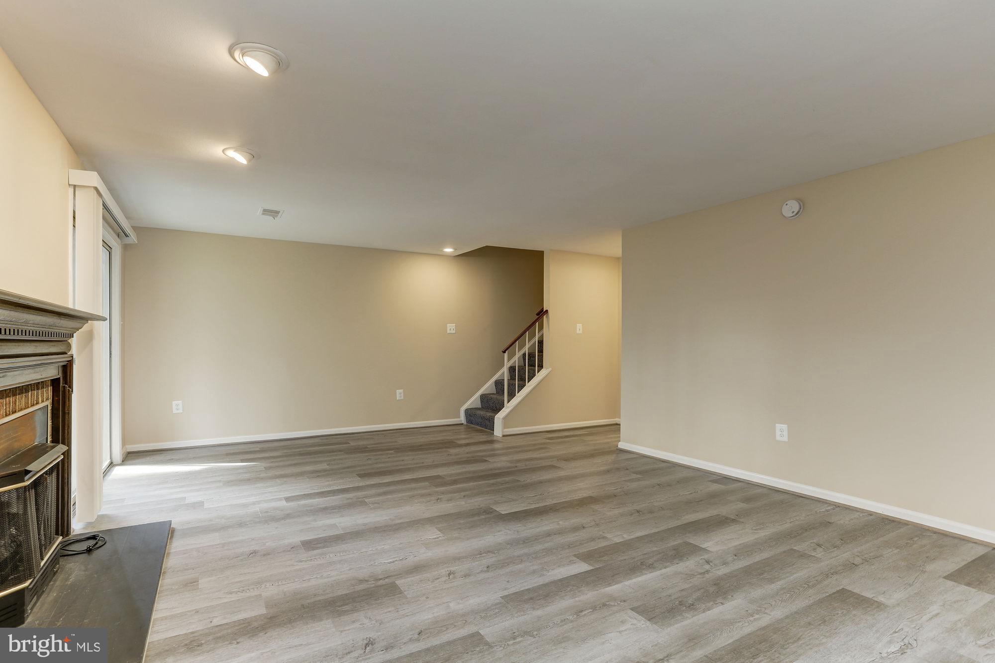 WILDWOOD HILLS - Residential Lease