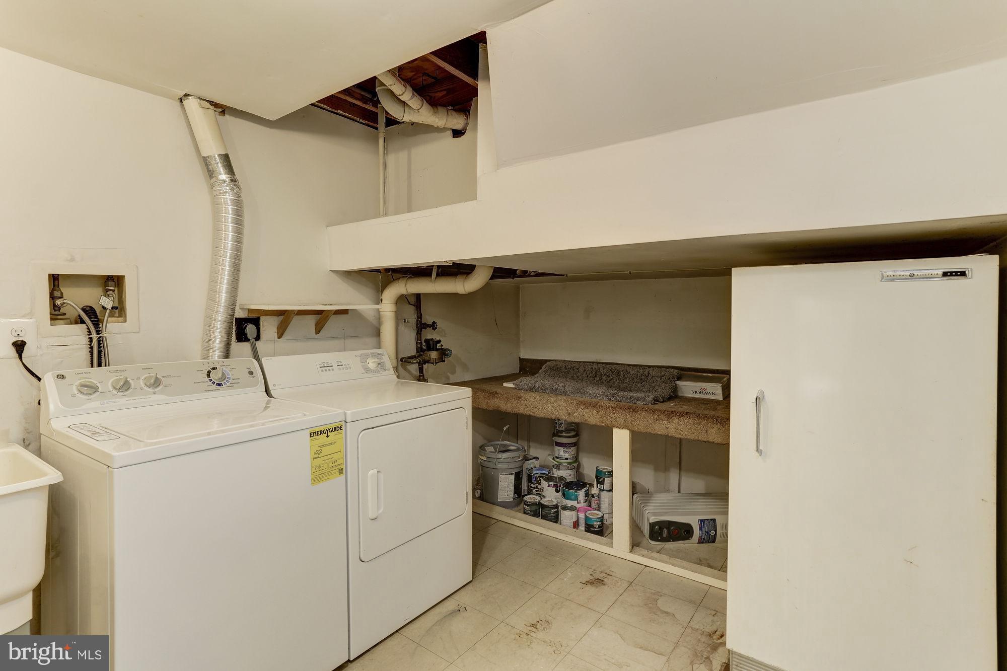 WILDWOOD HILLS - Residential Lease