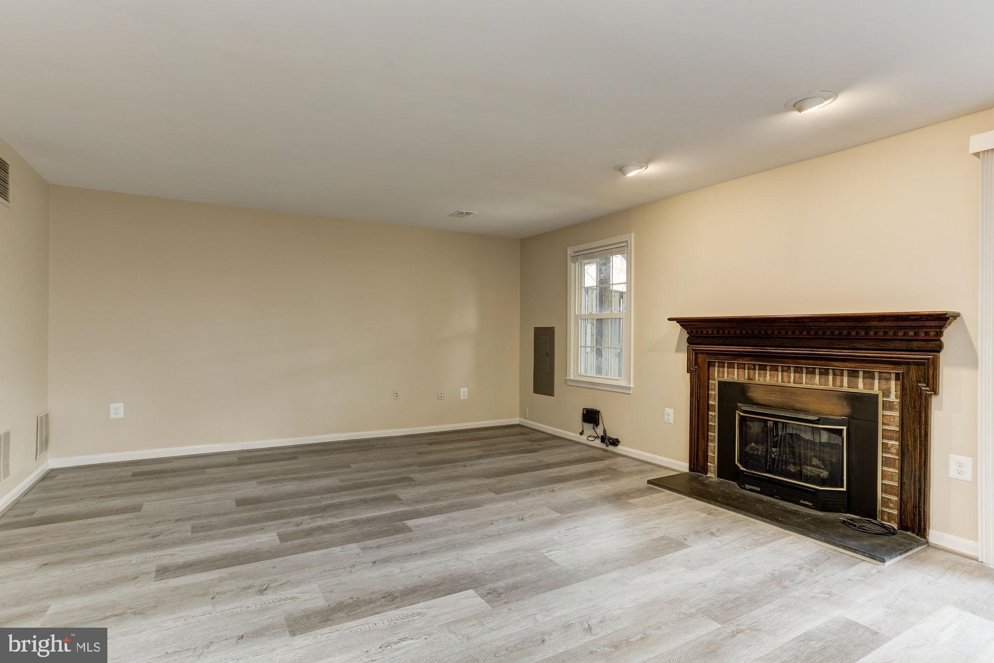 WILDWOOD HILLS - Residential Lease