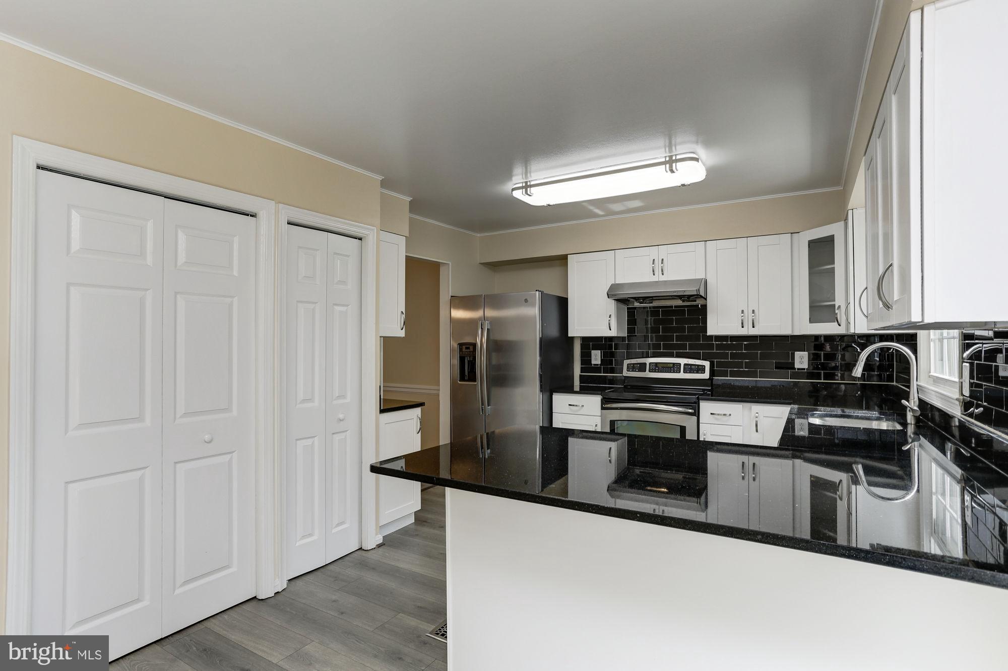 WILDWOOD HILLS - Residential Lease