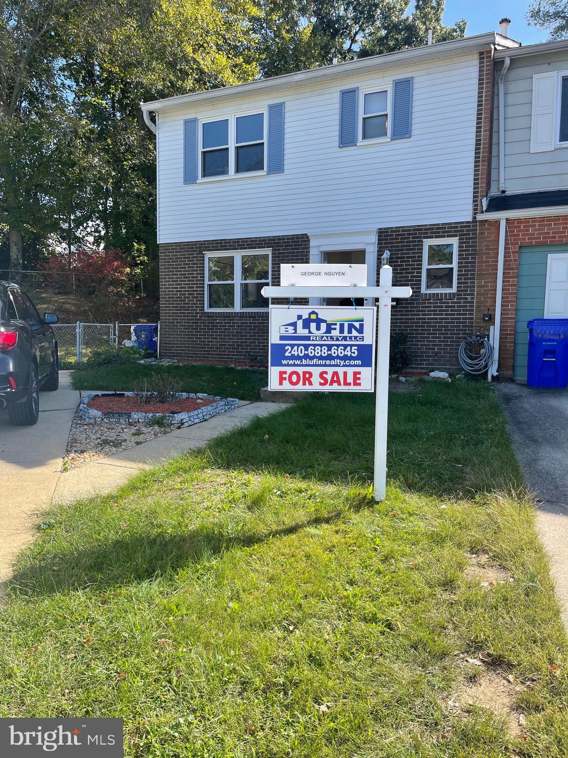 LAURELTON - Residential