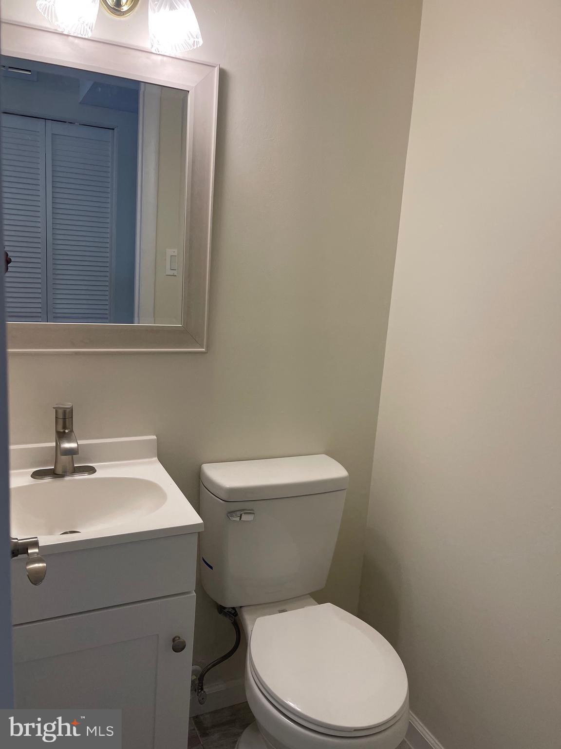 LAURELTON - Residential