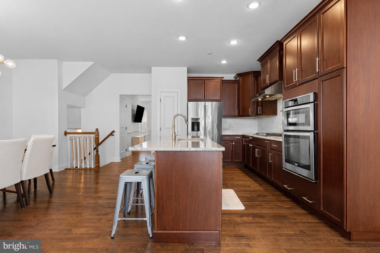 RAVENSCLIFF - Residential