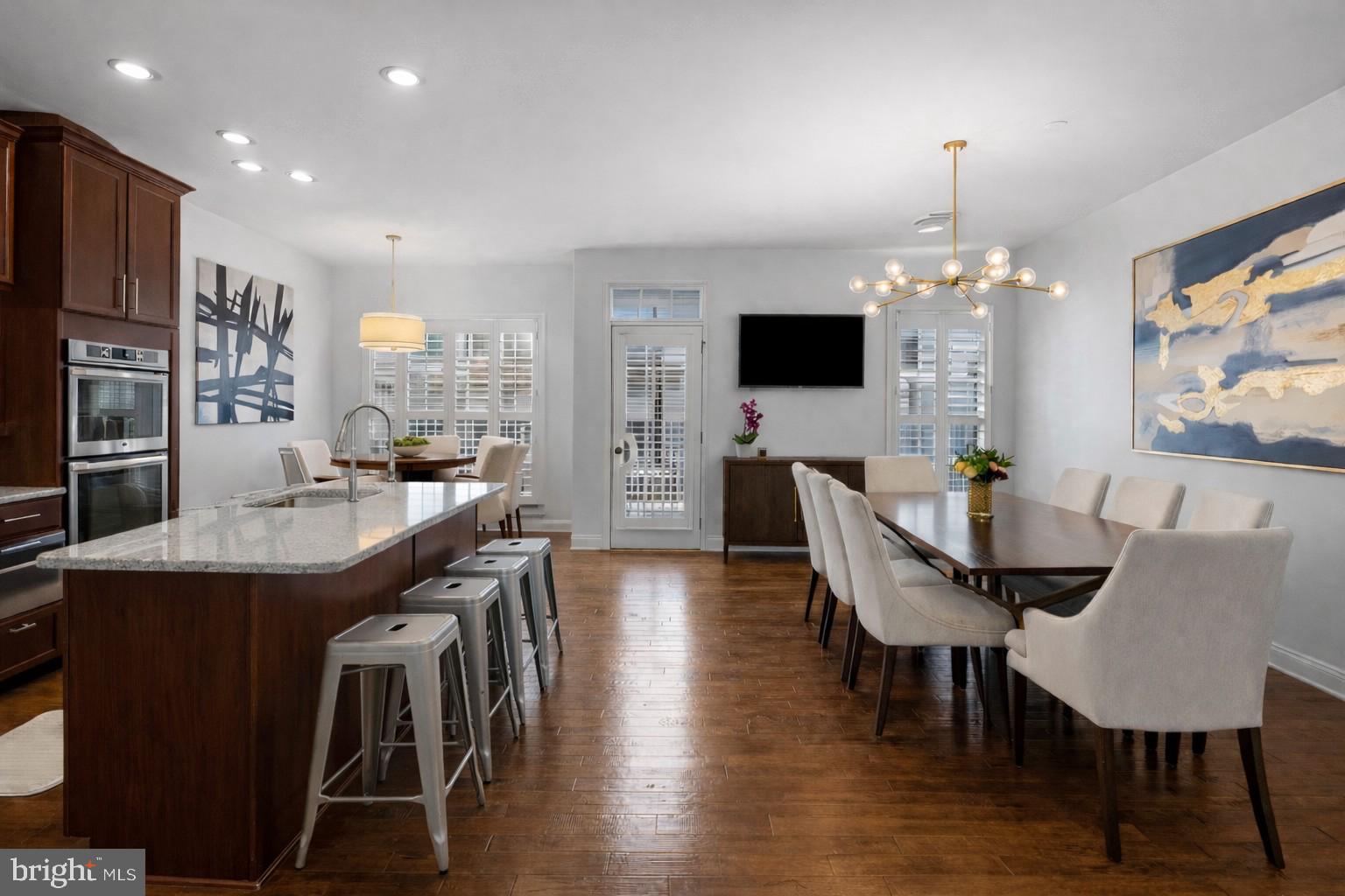 RAVENSCLIFF - Residential