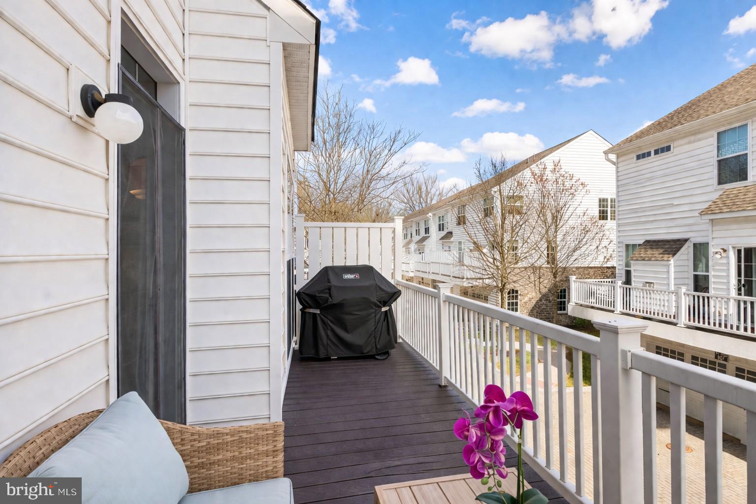 RAVENSCLIFF - Residential