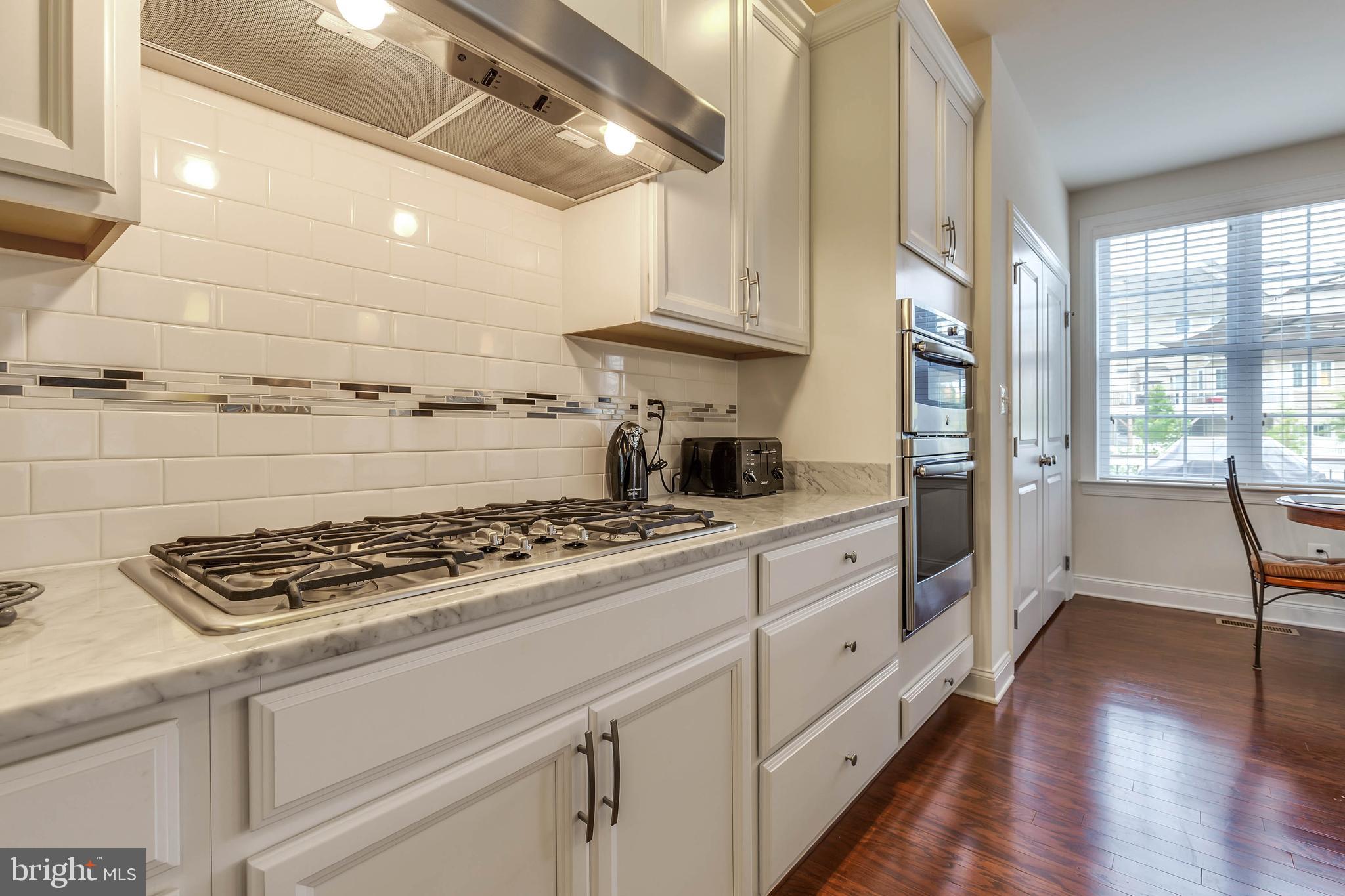 MARLBORO RIDGE - Residential