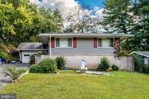 Photo of 12811 Tamarack Road, SILVER SPRING, MD 20904 (MLS # MDMC2211814)