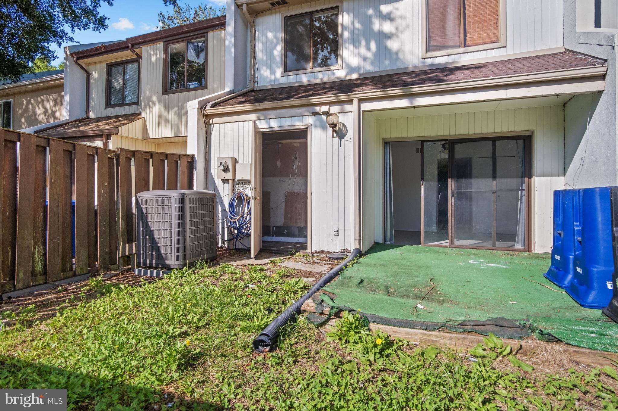 TRALEE - Residential Lease