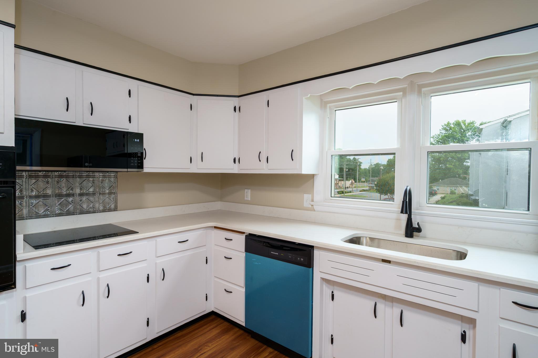 EDGEWOOD - Residential