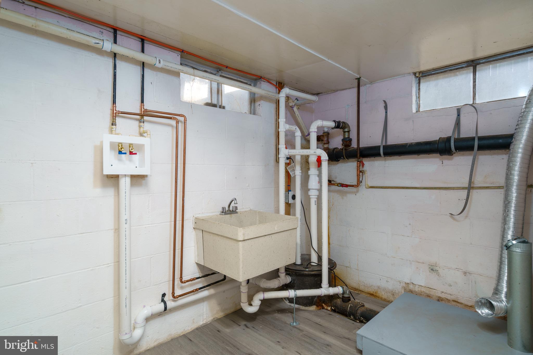 EDGEWOOD - Residential