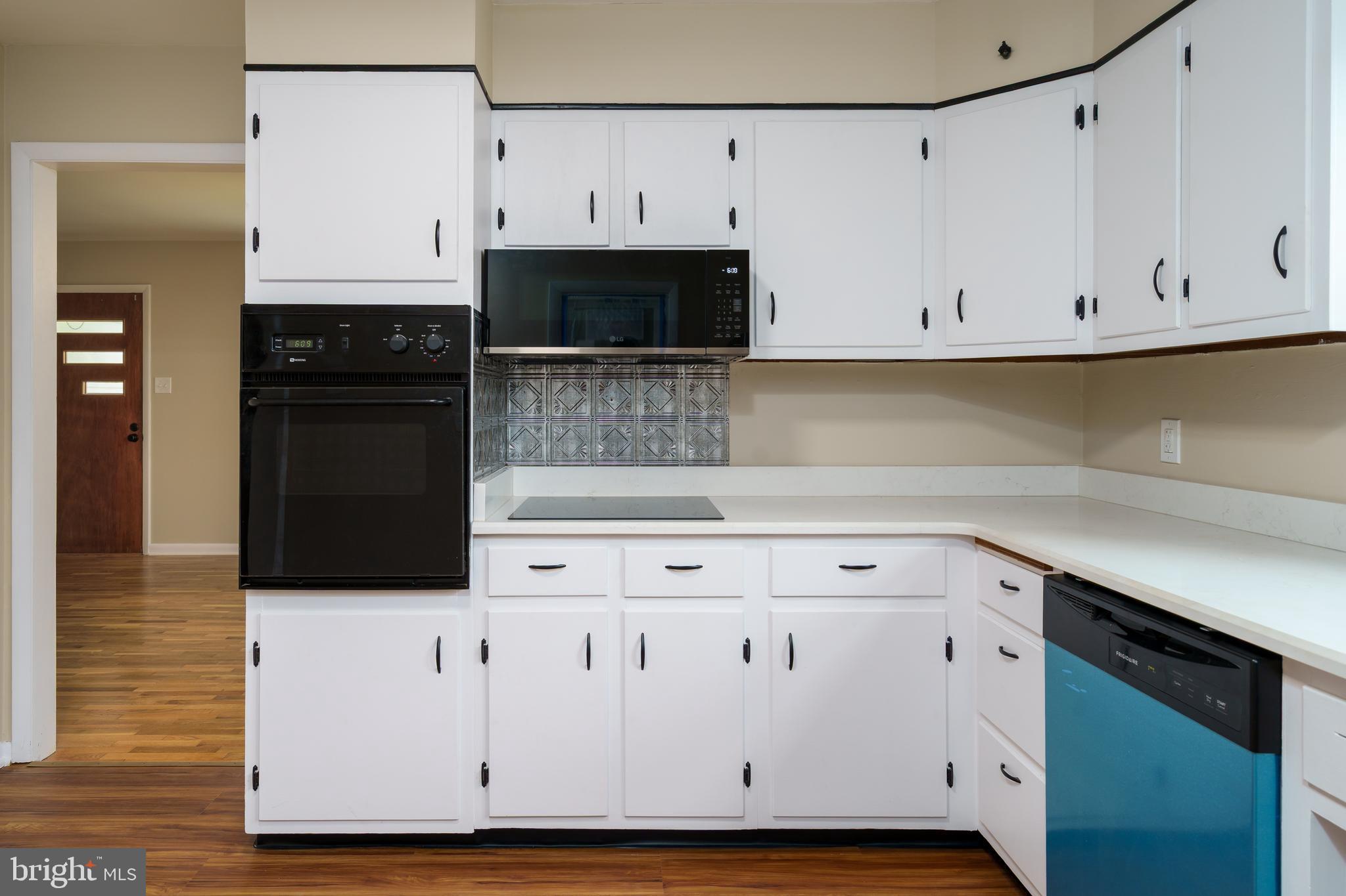 EDGEWOOD - Residential