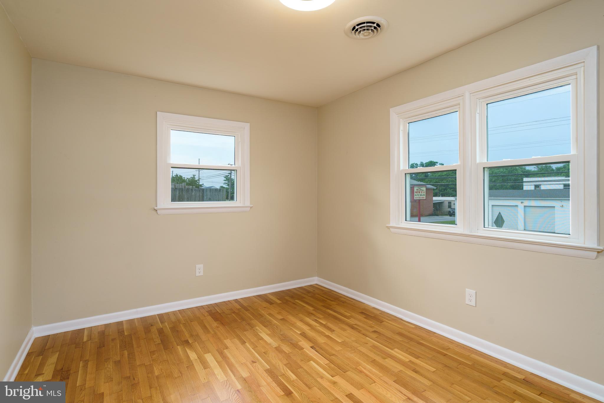 EDGEWOOD - Residential