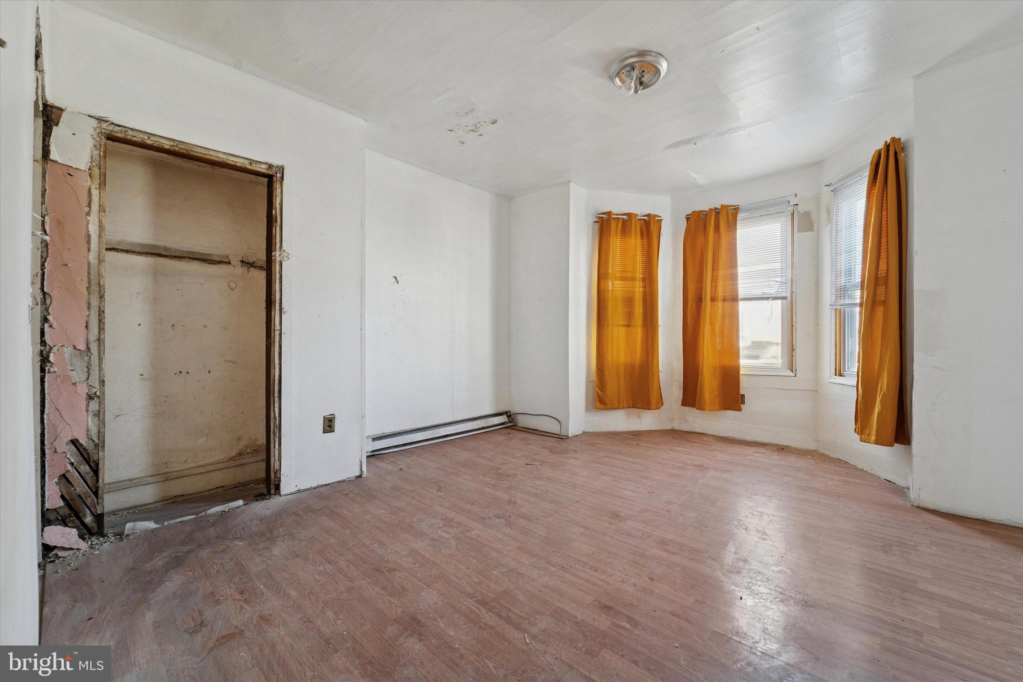 MILL CREEK - Residential