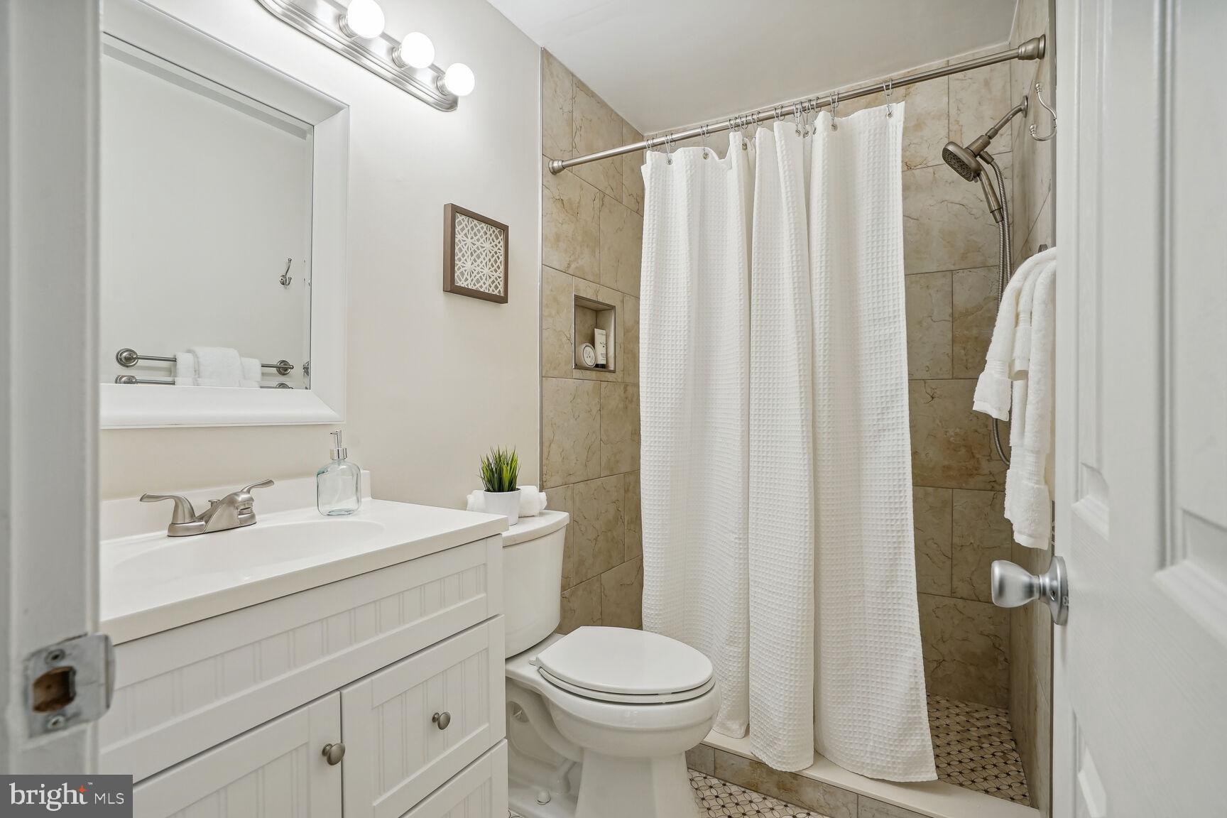 WATERS HOUSE - Residential