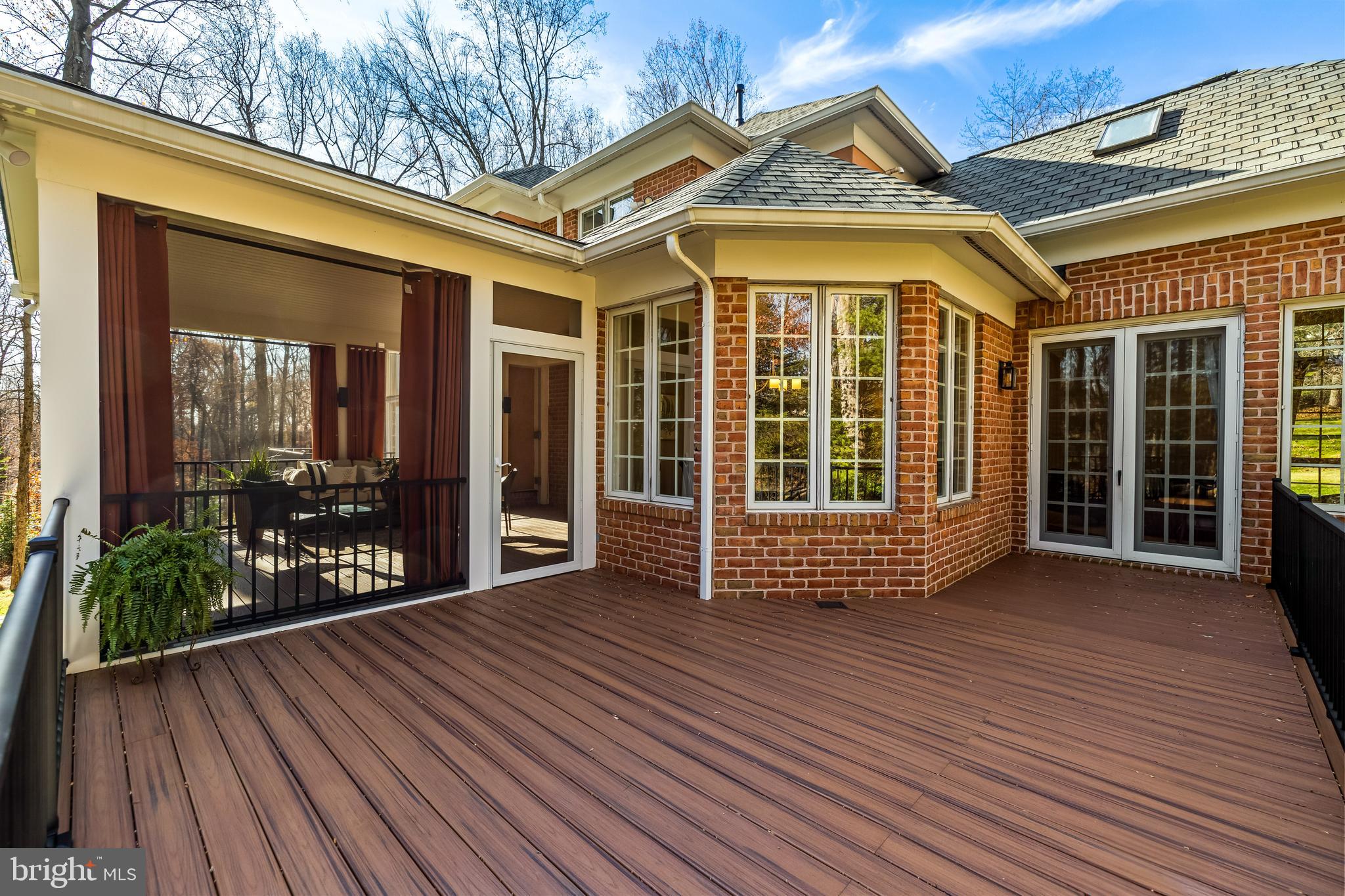 VALLEY CREST - Residential