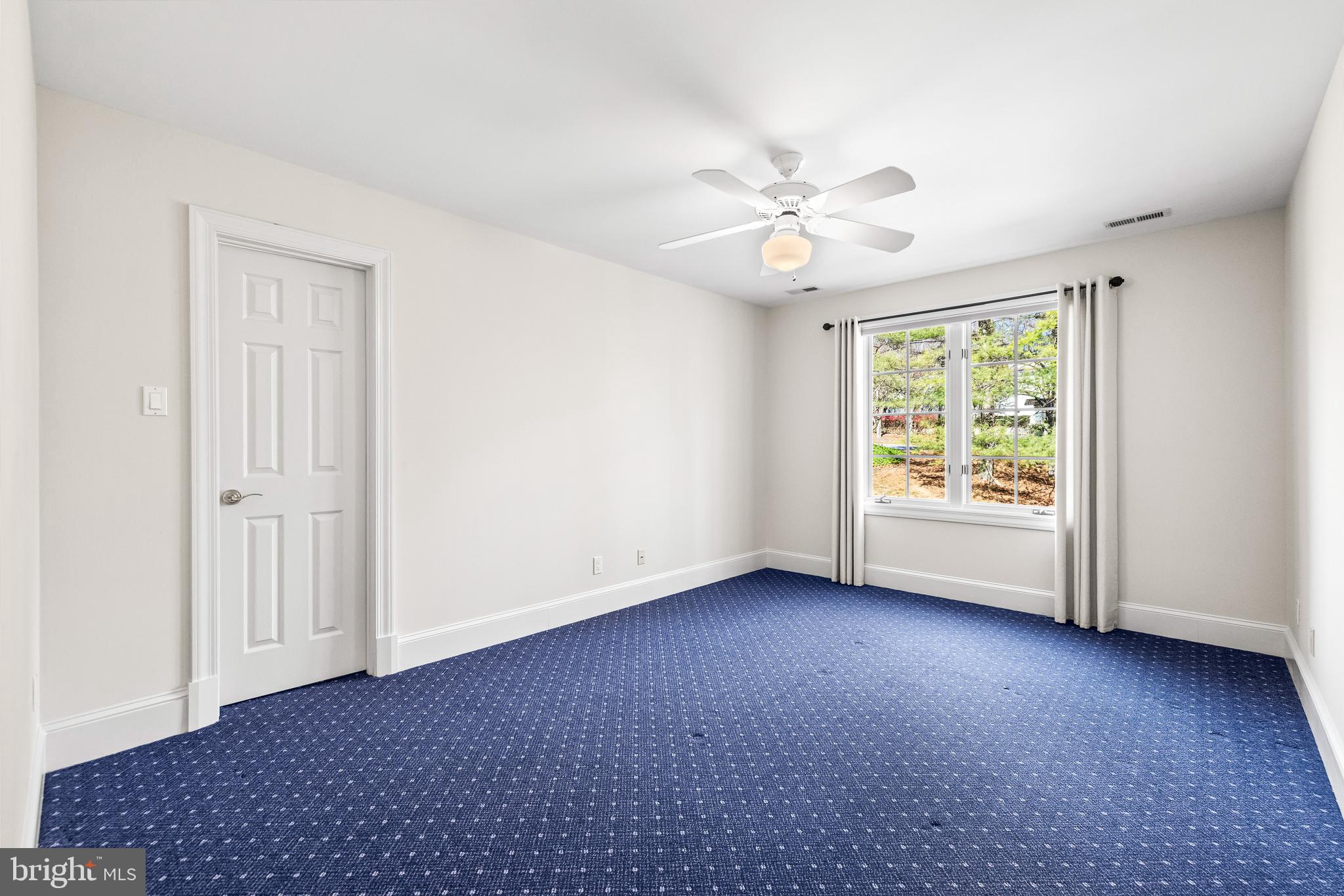 VALLEY CREST - Residential