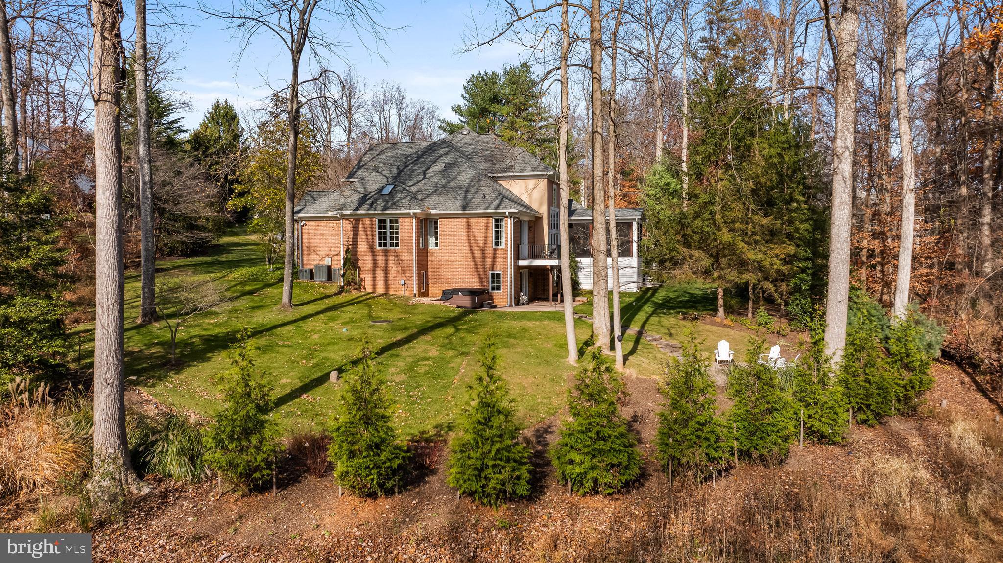 VALLEY CREST - Residential