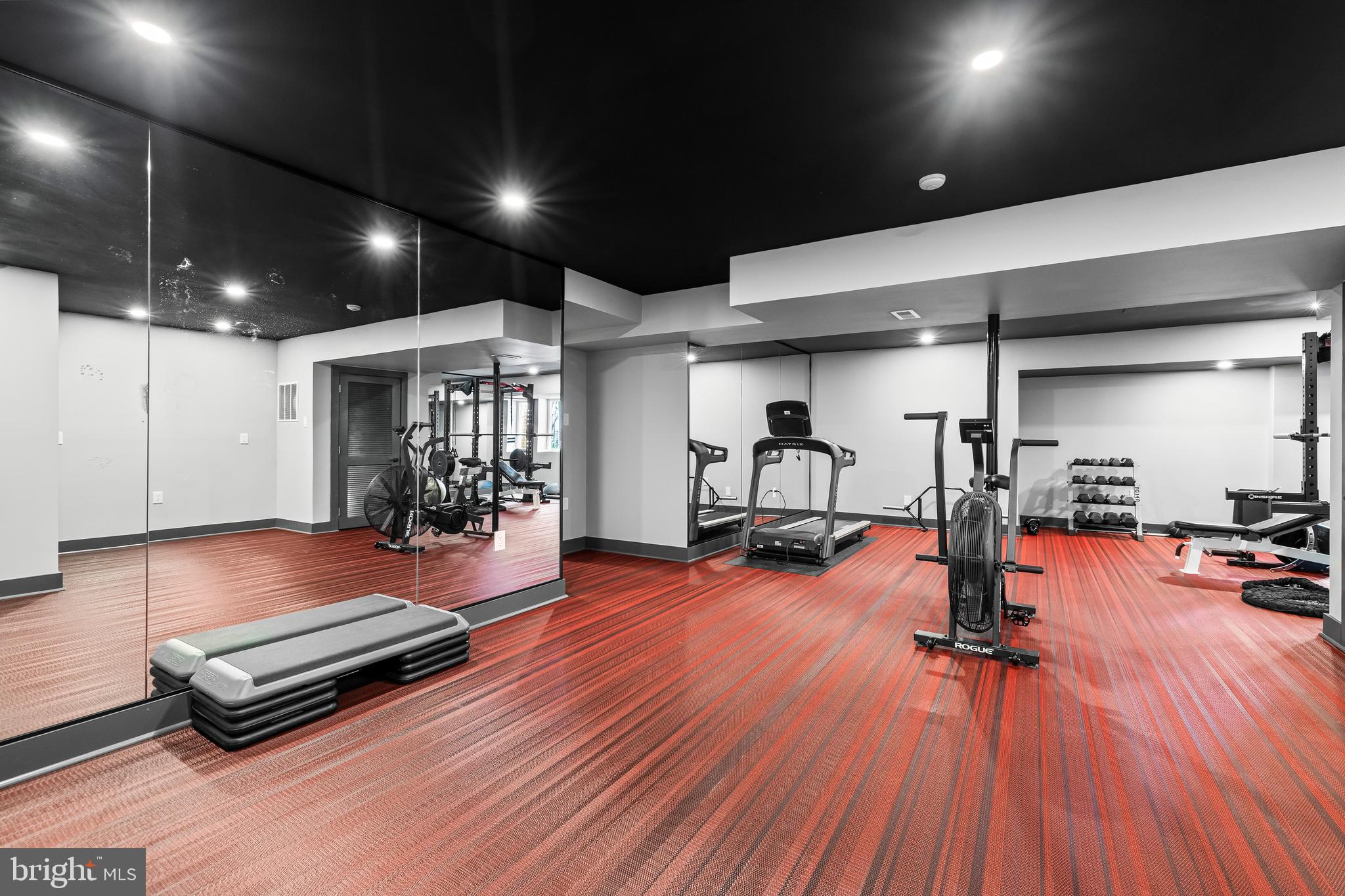 VALLEY CREST - Residential