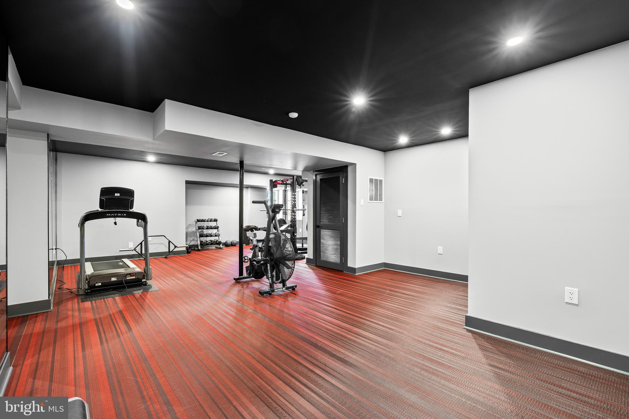 VALLEY CREST - Residential