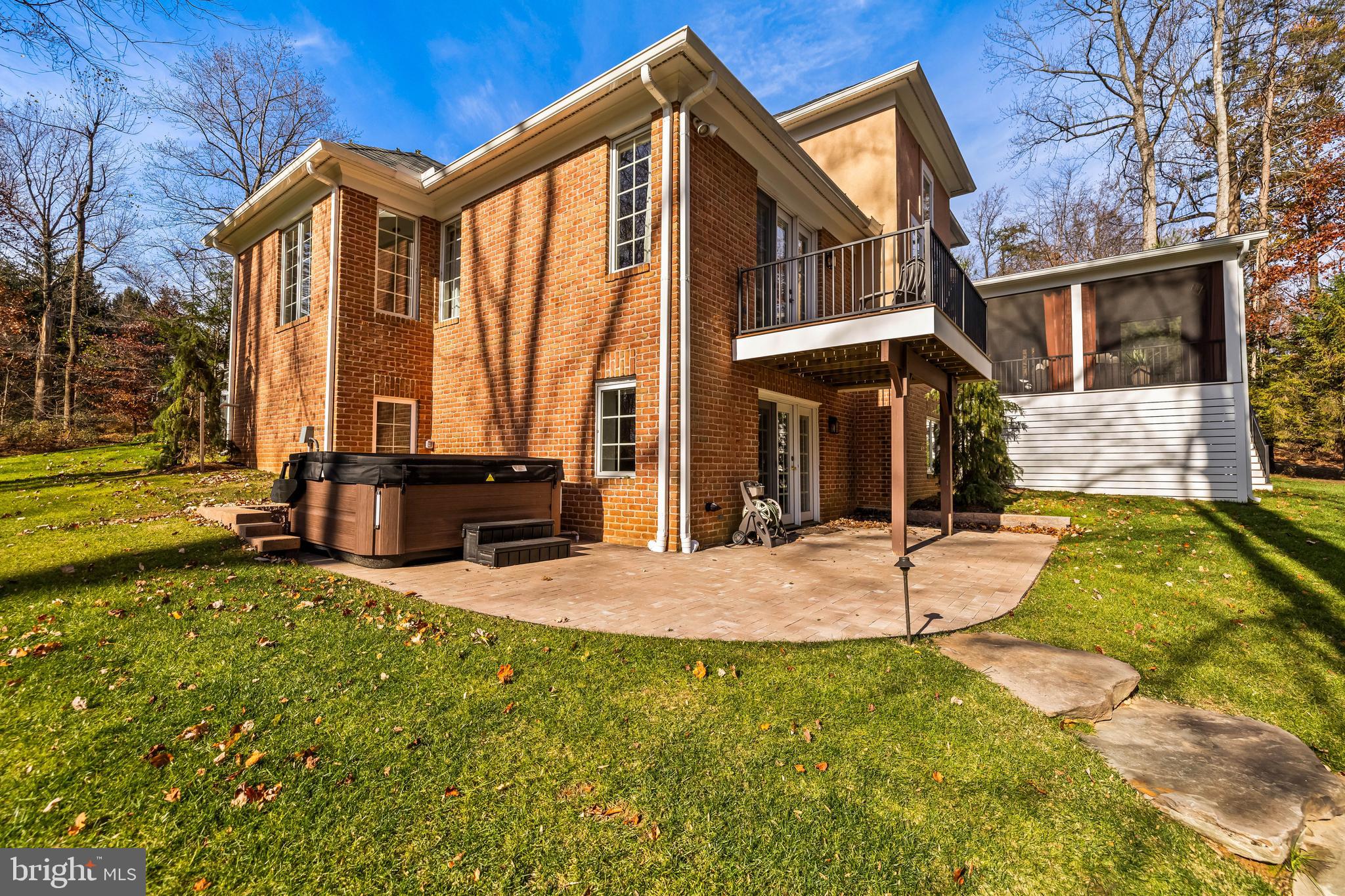 VALLEY CREST - Residential