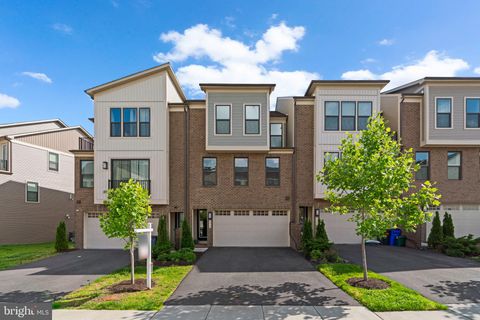 7410 PLAINVIEW TERRACE COLUMBIA MD 21044