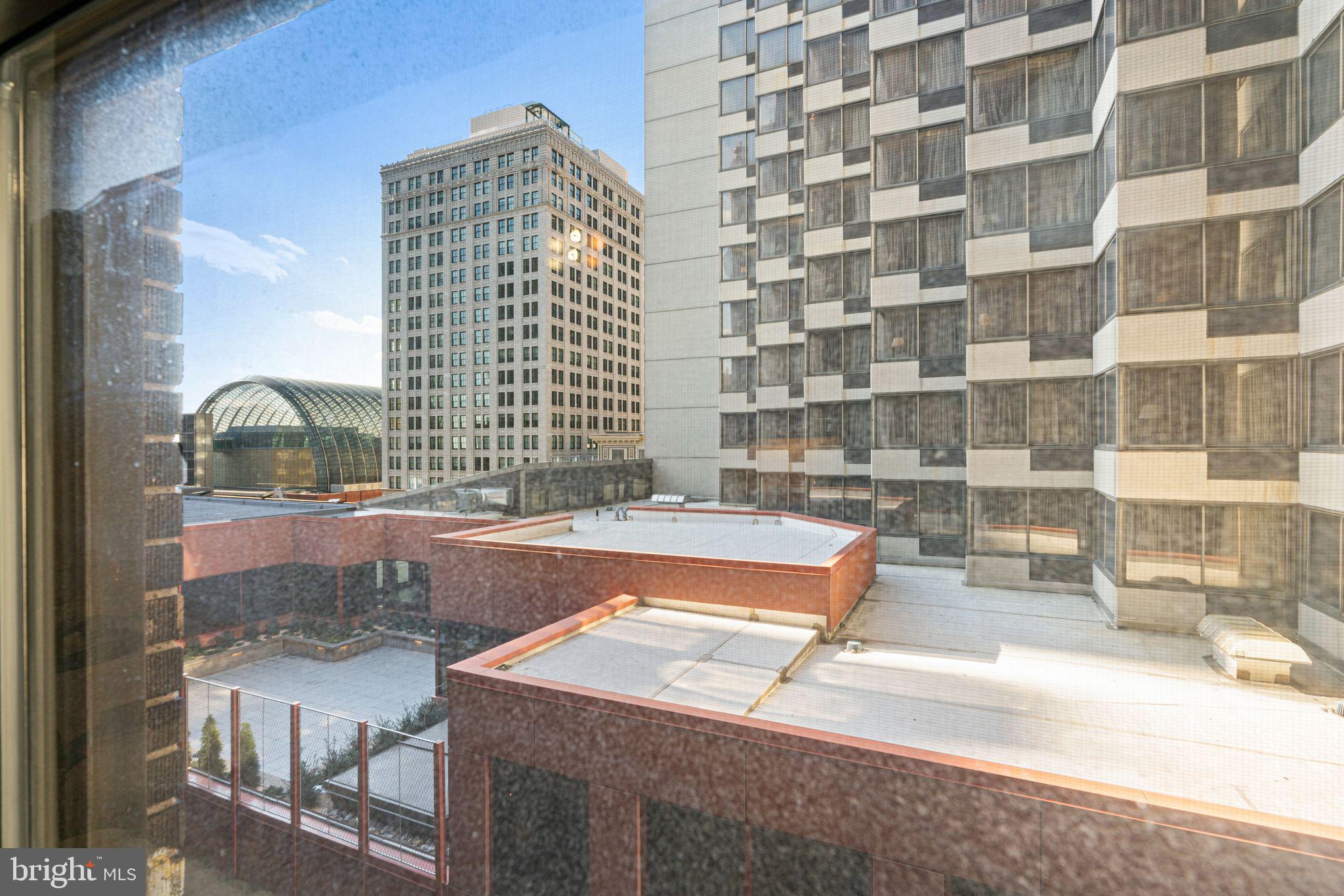 CENTER CITY - Residential Lease