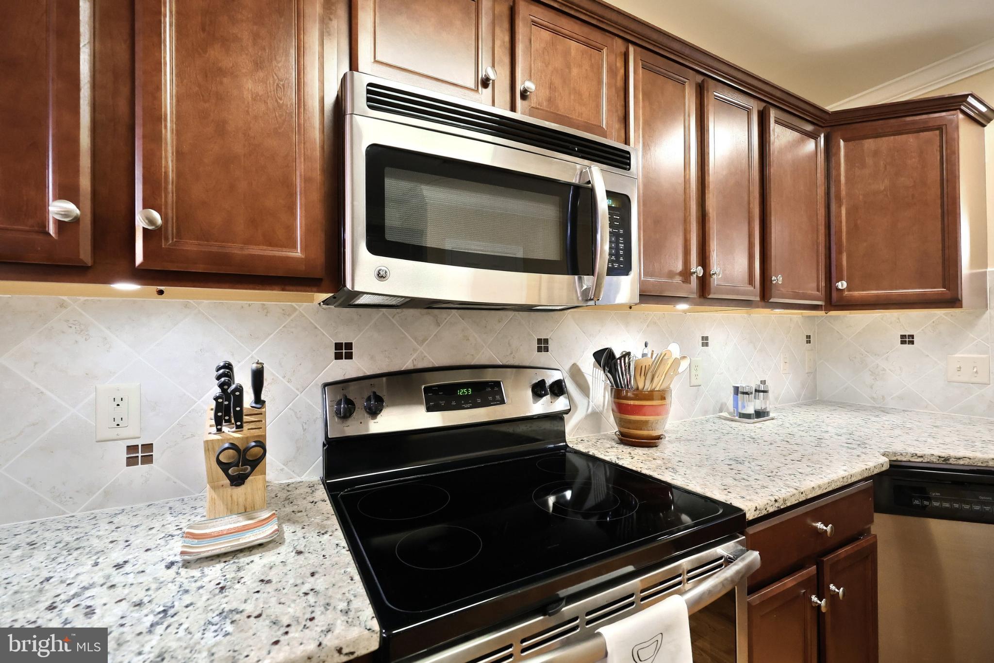 EQUINE MEADOWS - Residential