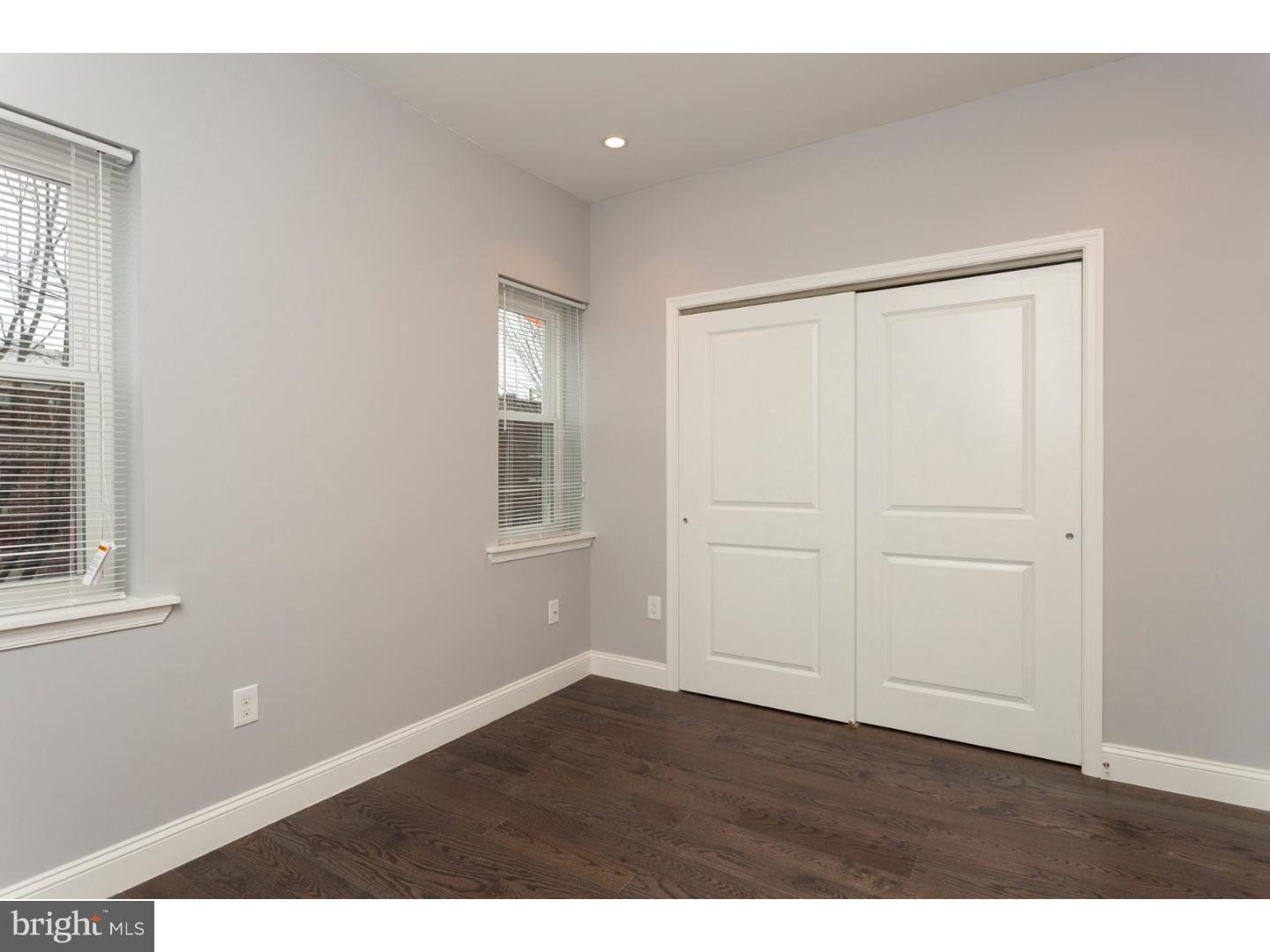 POINT BREEZE - Residential