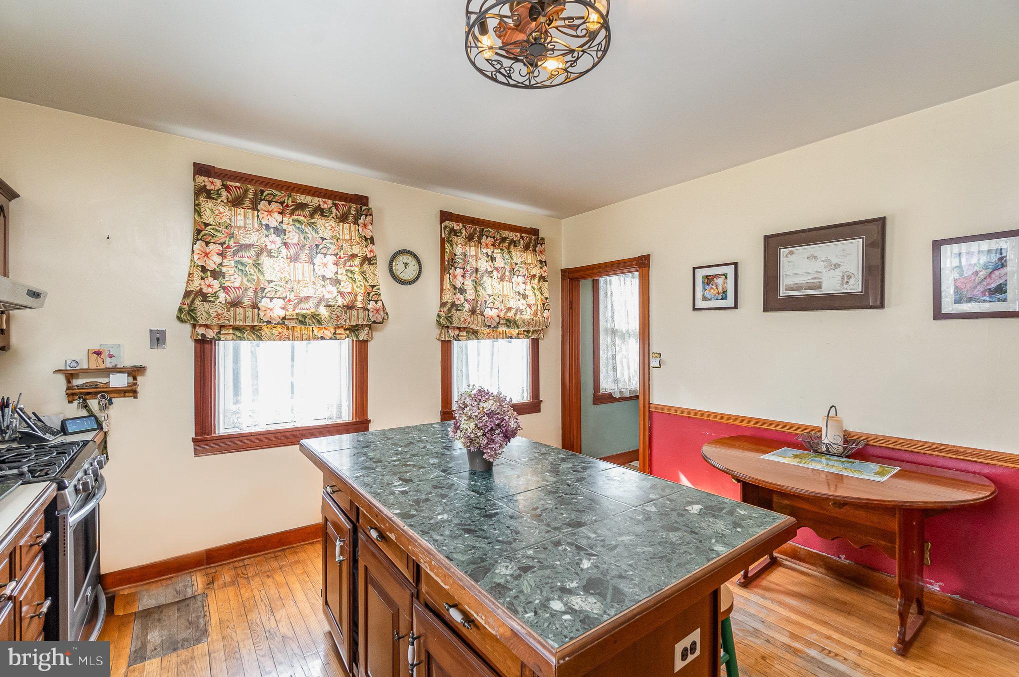 KINGSVILLE - Residential