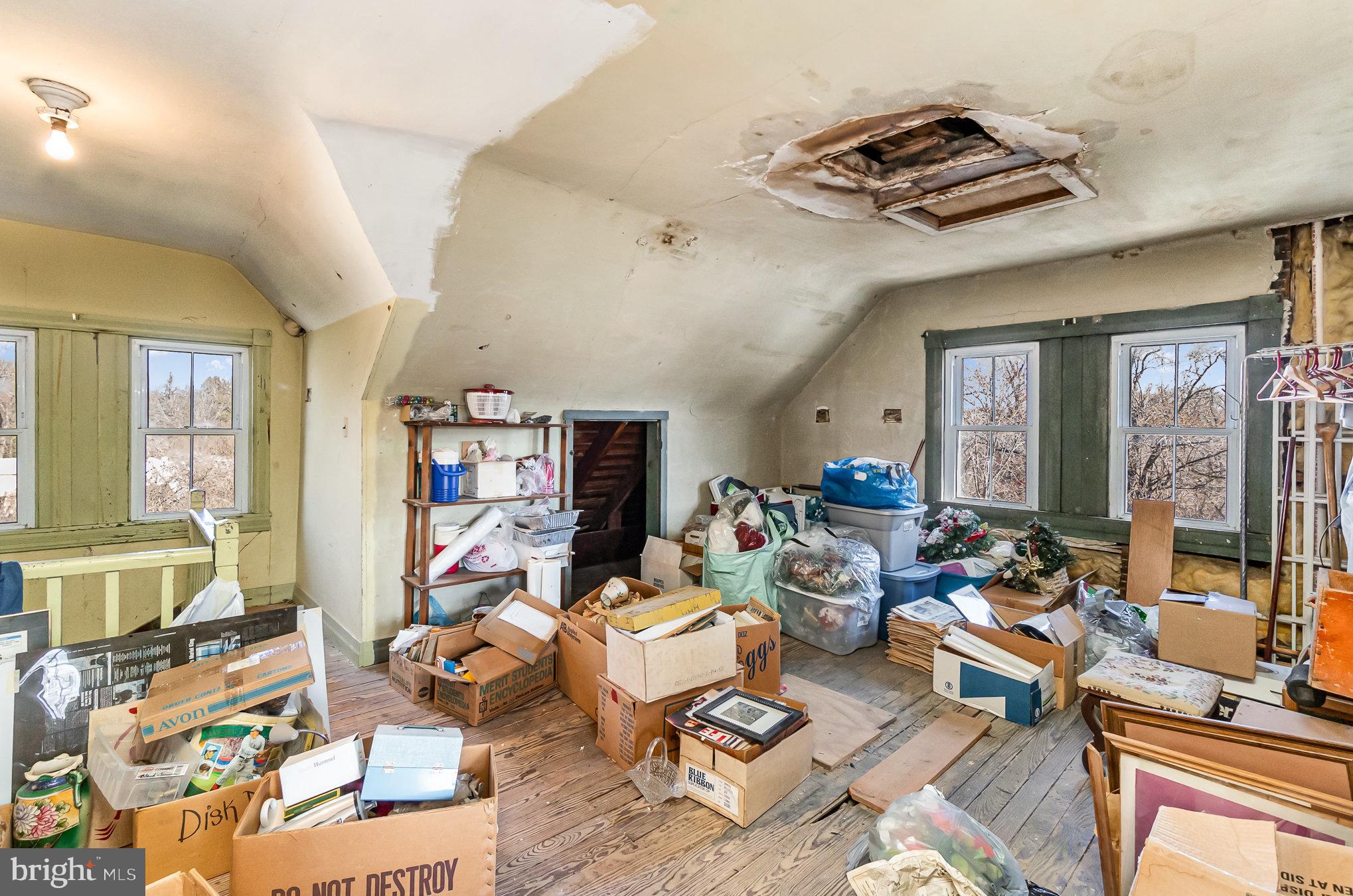 KINGSVILLE - Residential