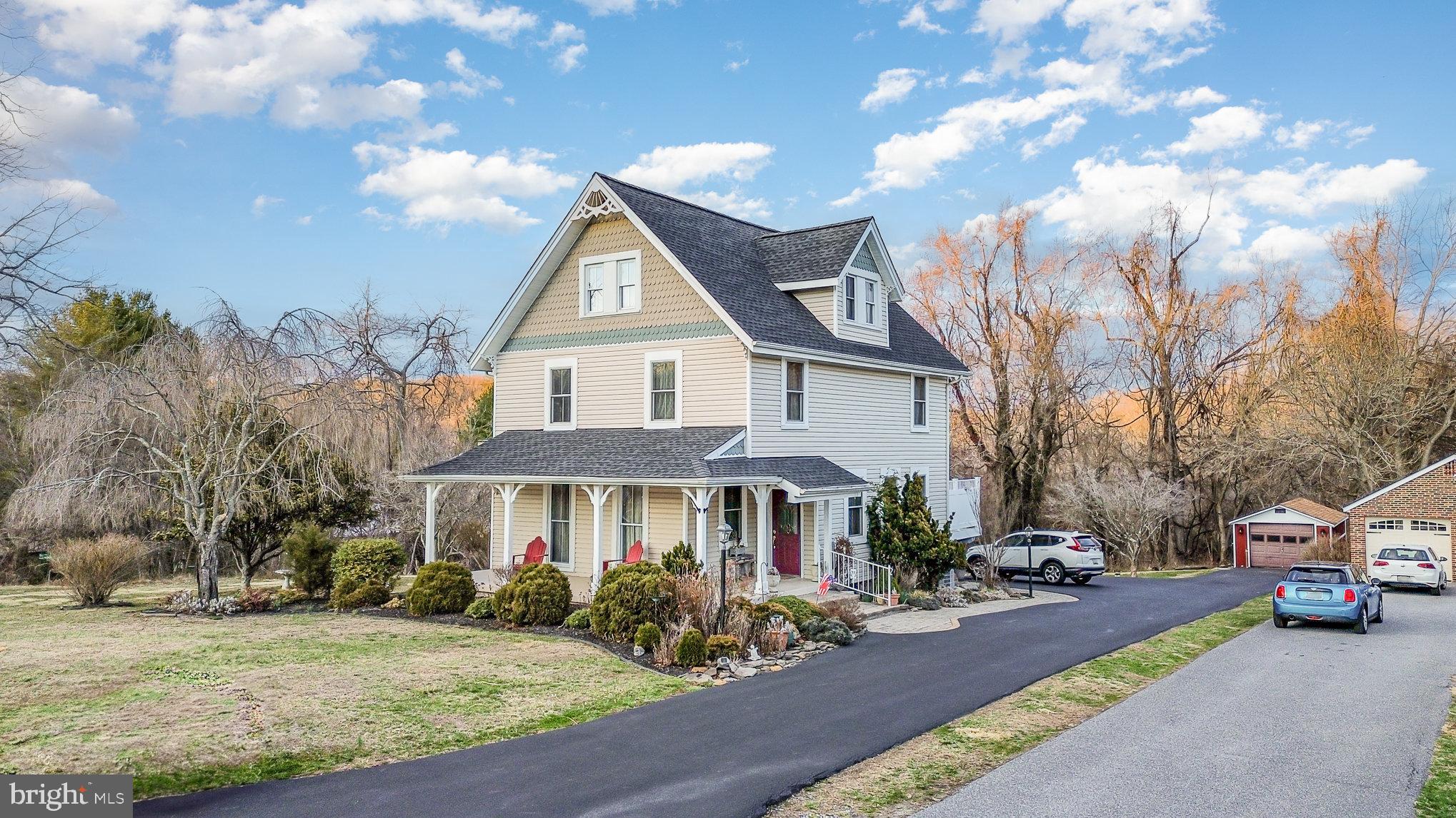 KINGSVILLE - Residential