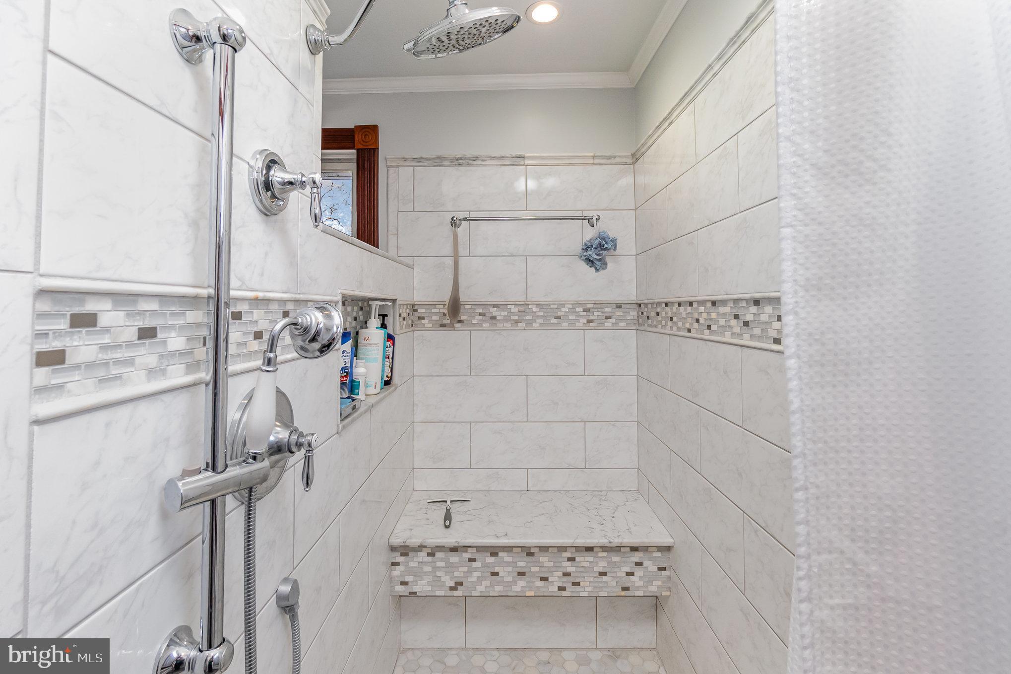 KINGSVILLE - Residential