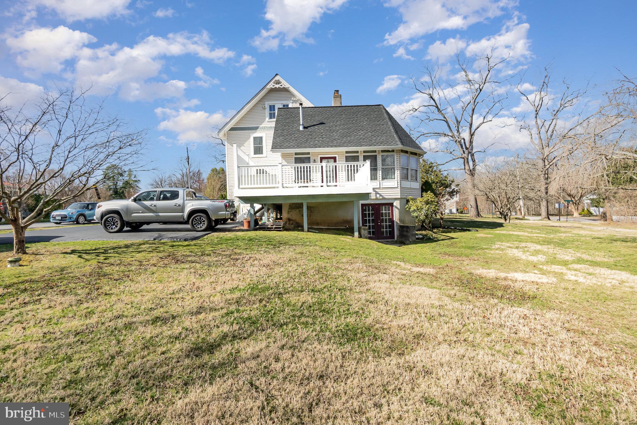 KINGSVILLE - Residential