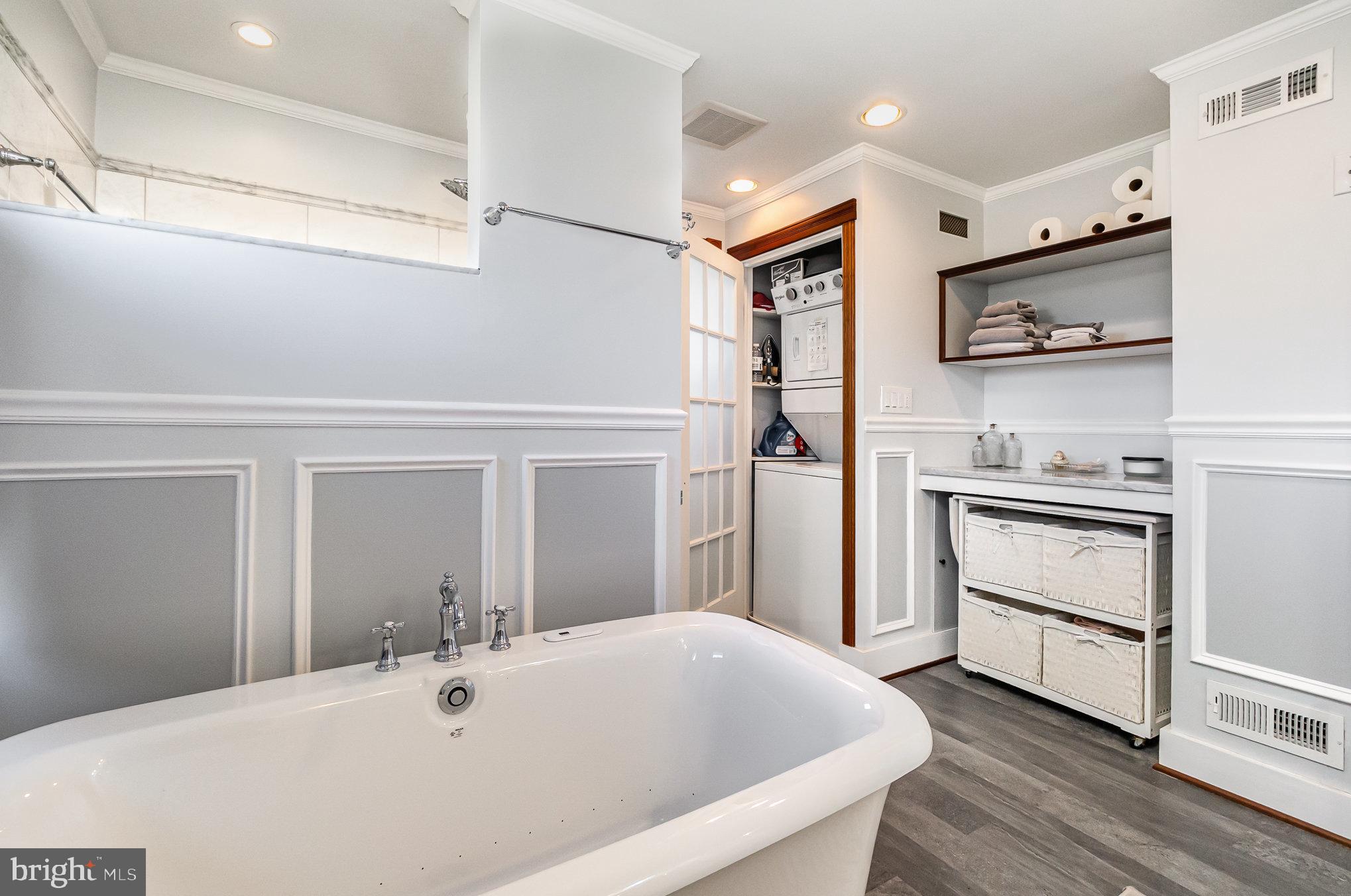 KINGSVILLE - Residential