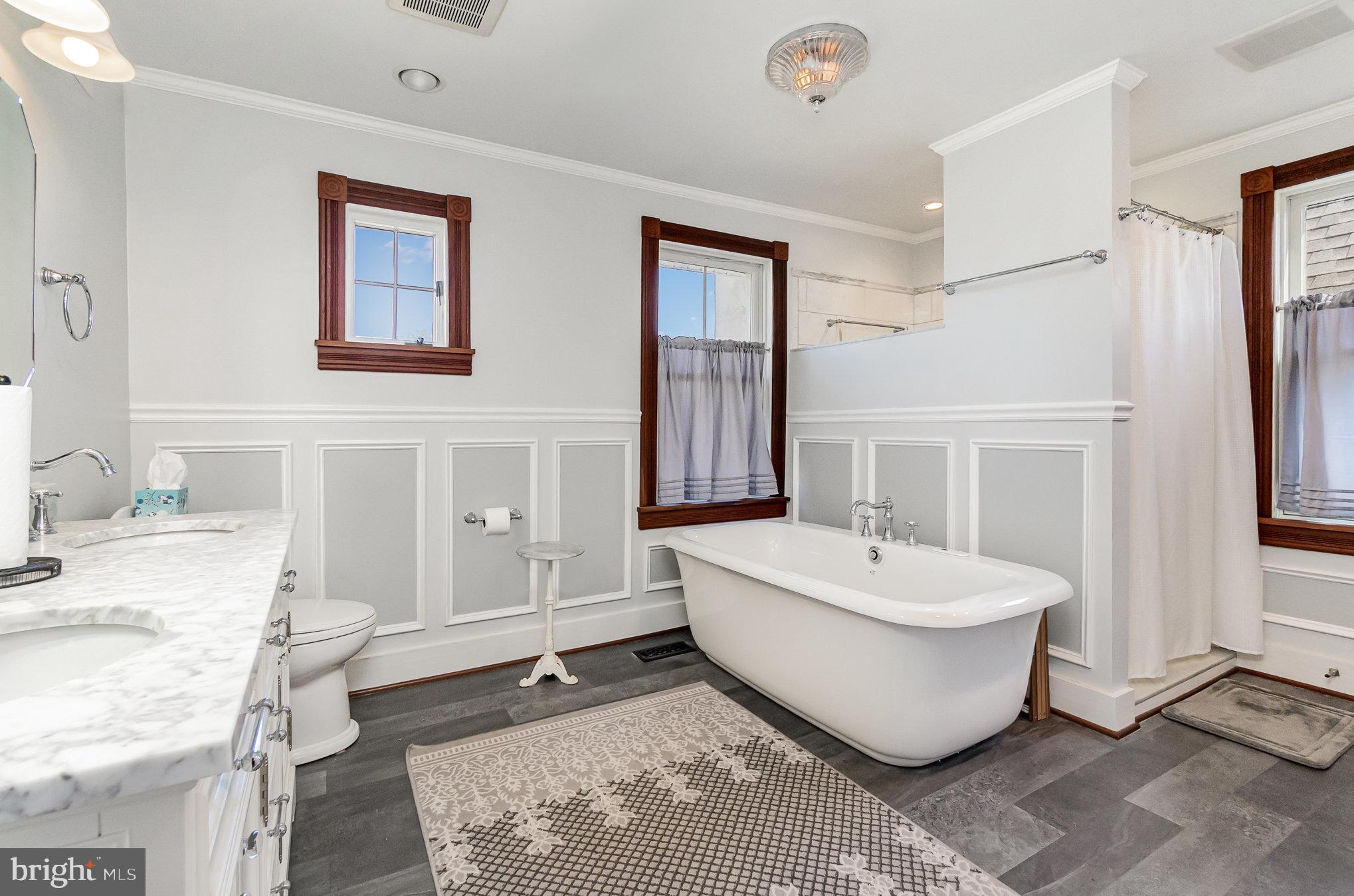 KINGSVILLE - Residential