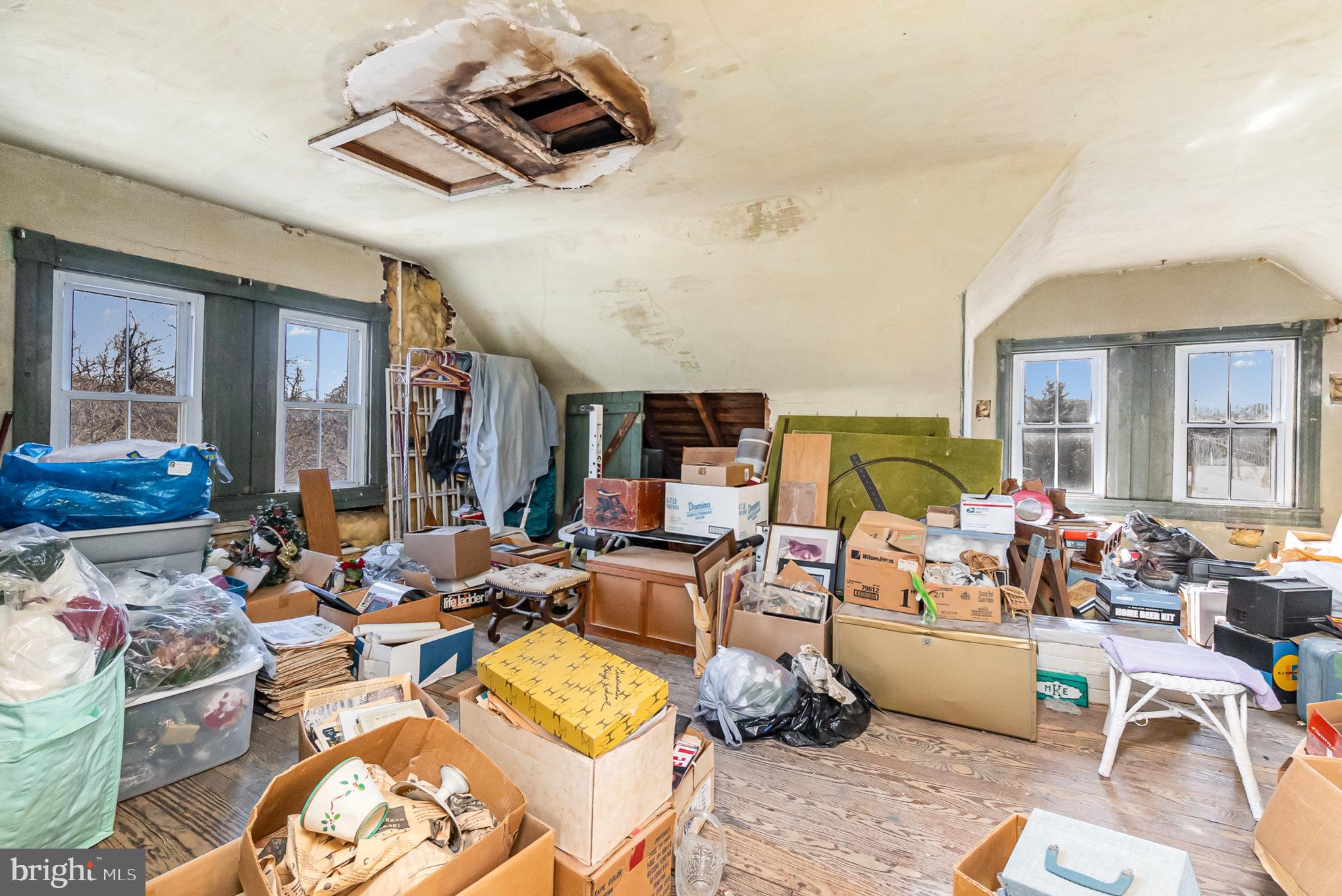 KINGSVILLE - Residential