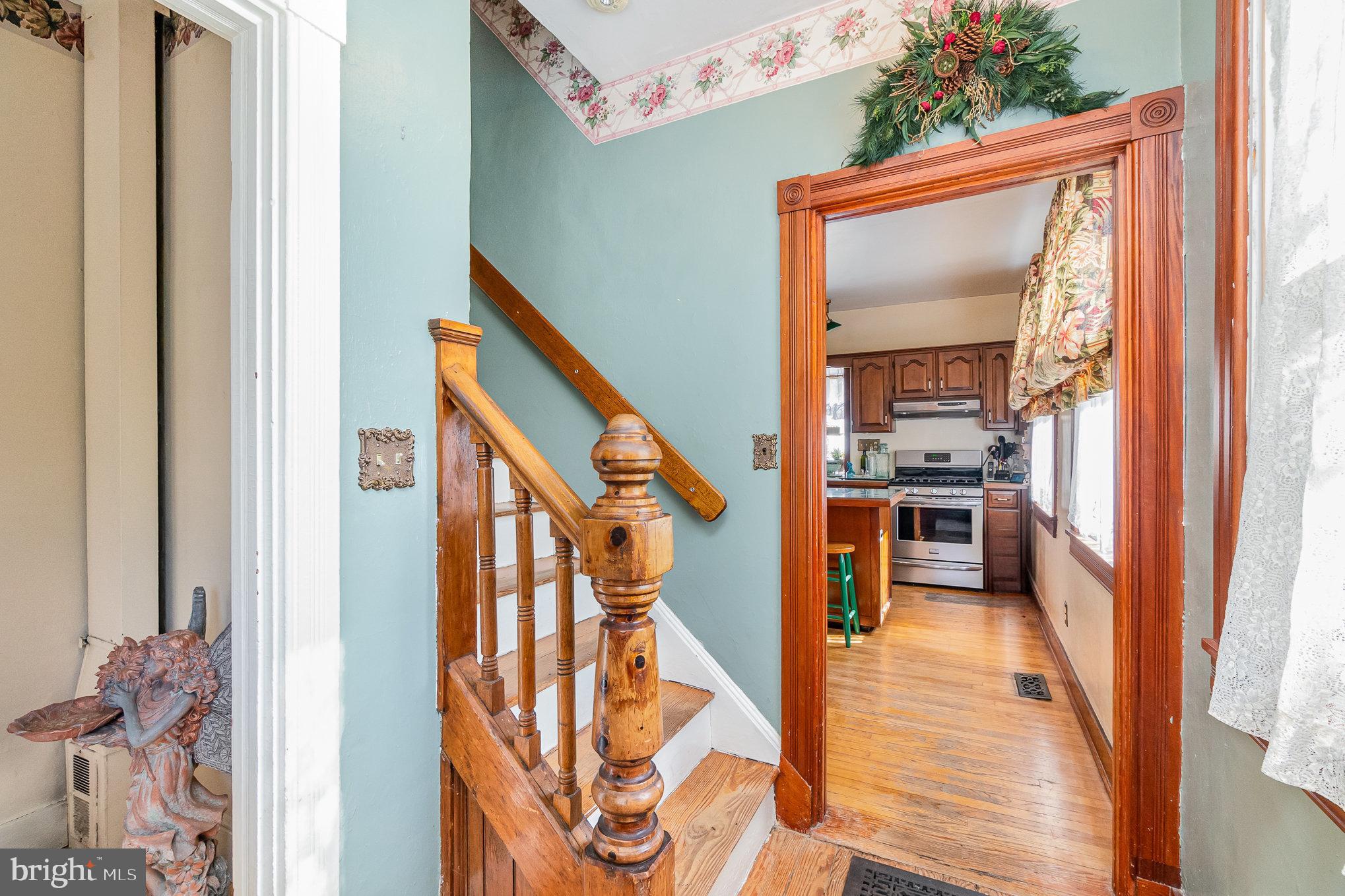 KINGSVILLE - Residential