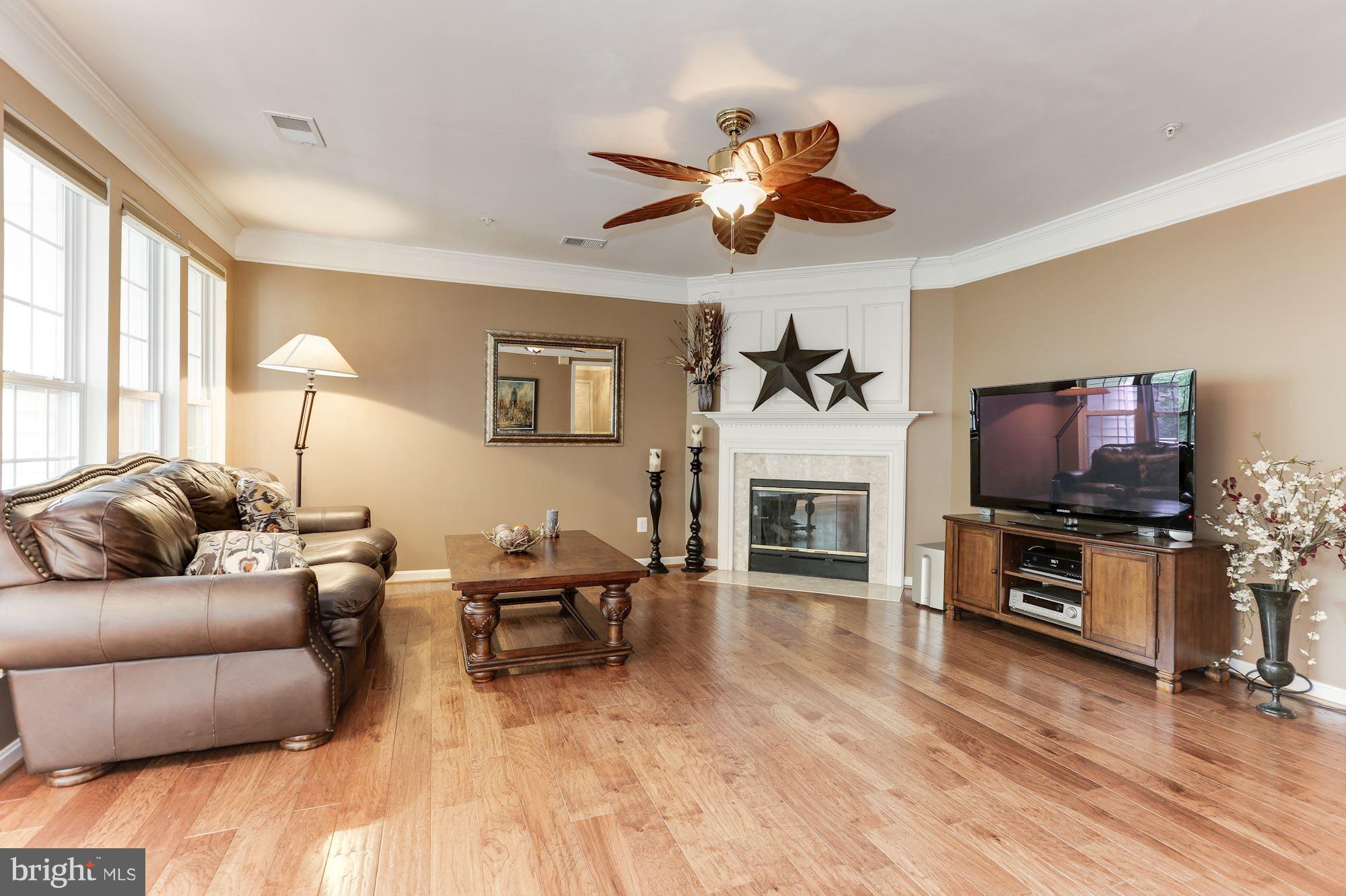 FAIR LAKES - Residential