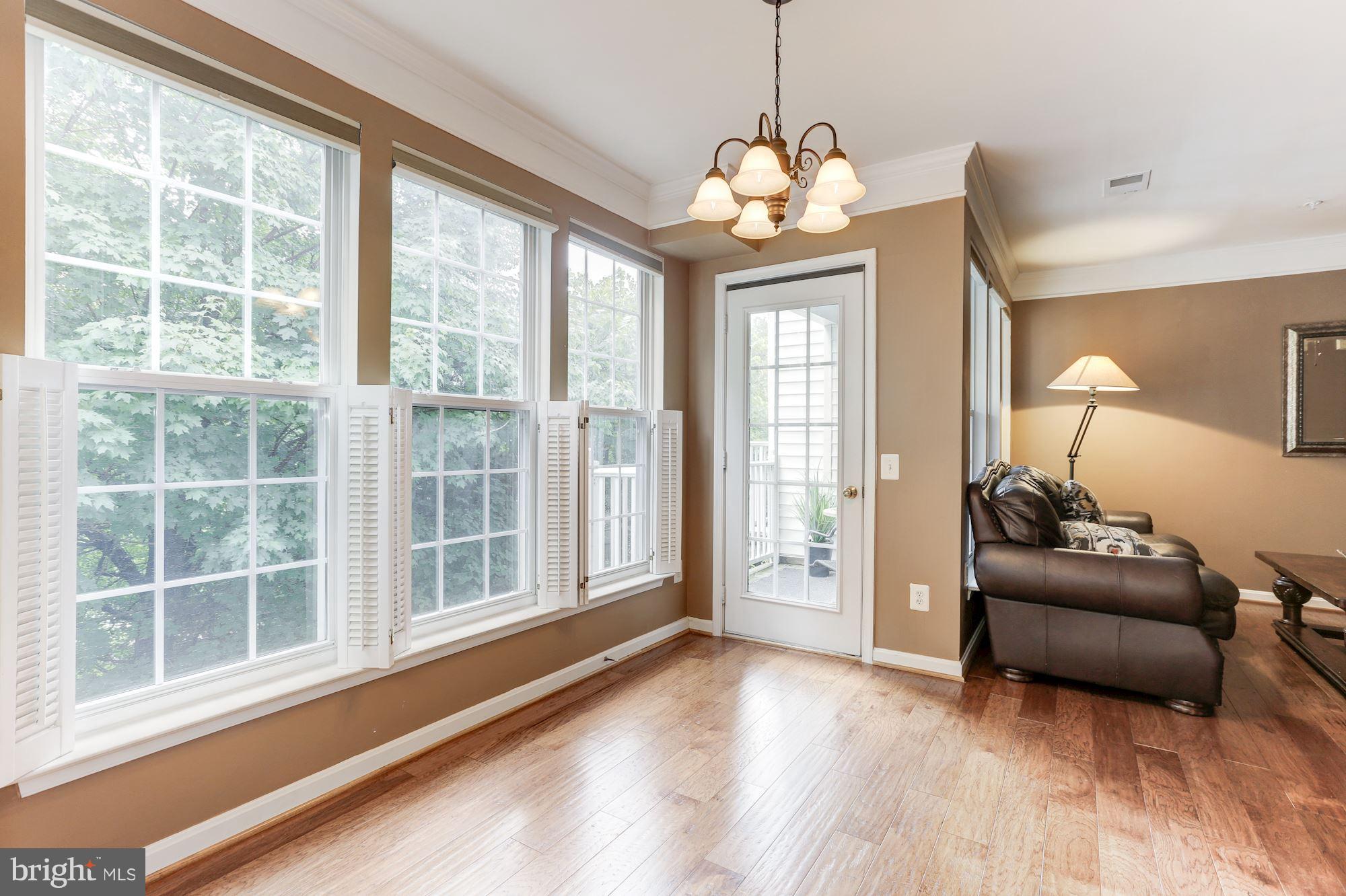 FAIR LAKES - Residential