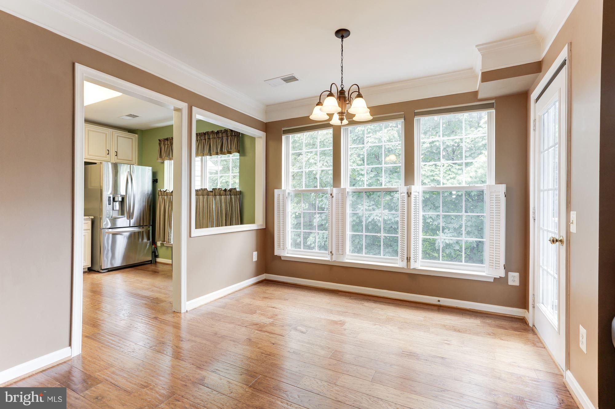 FAIR LAKES - Residential