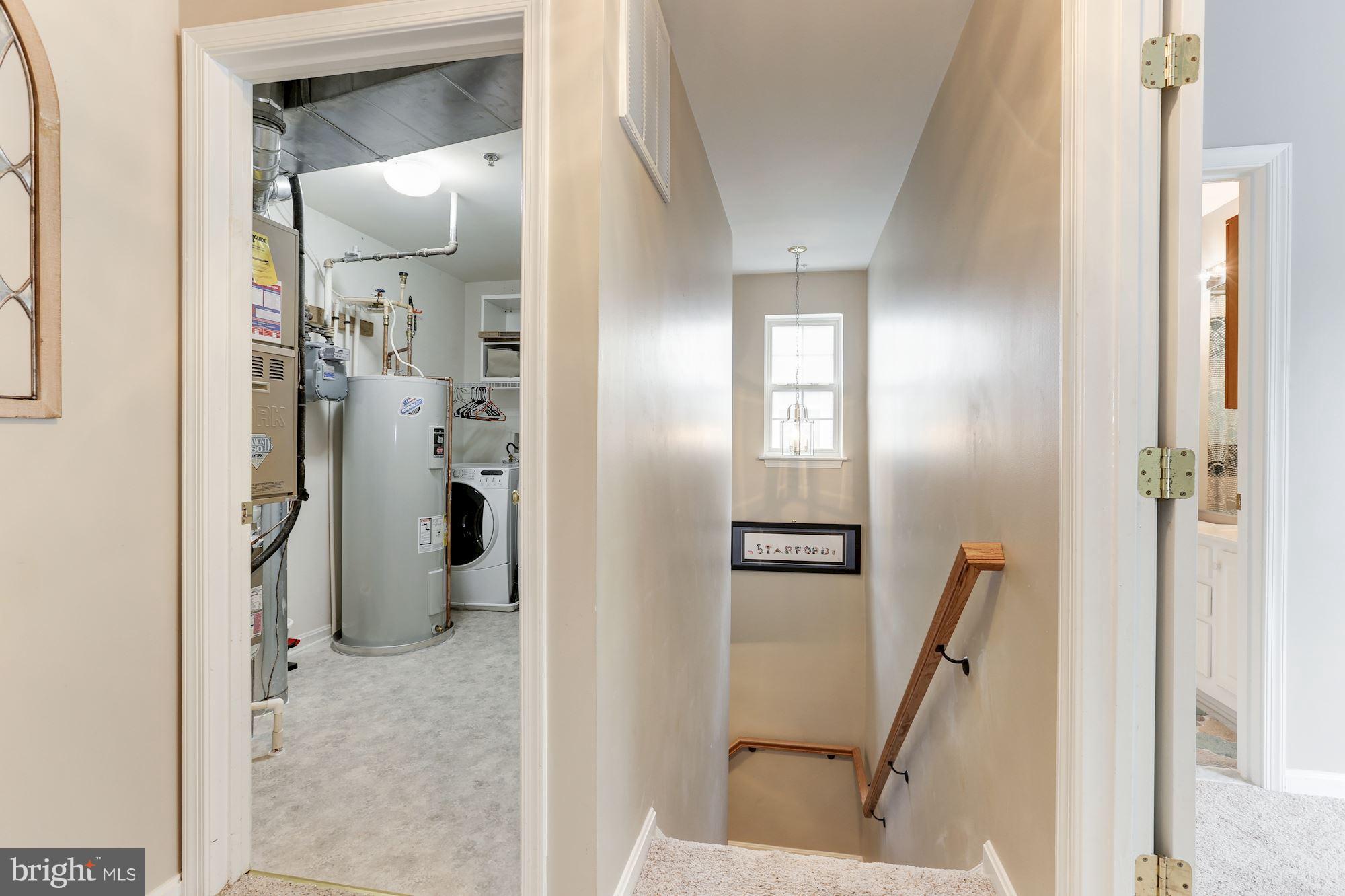 FAIR LAKES - Residential