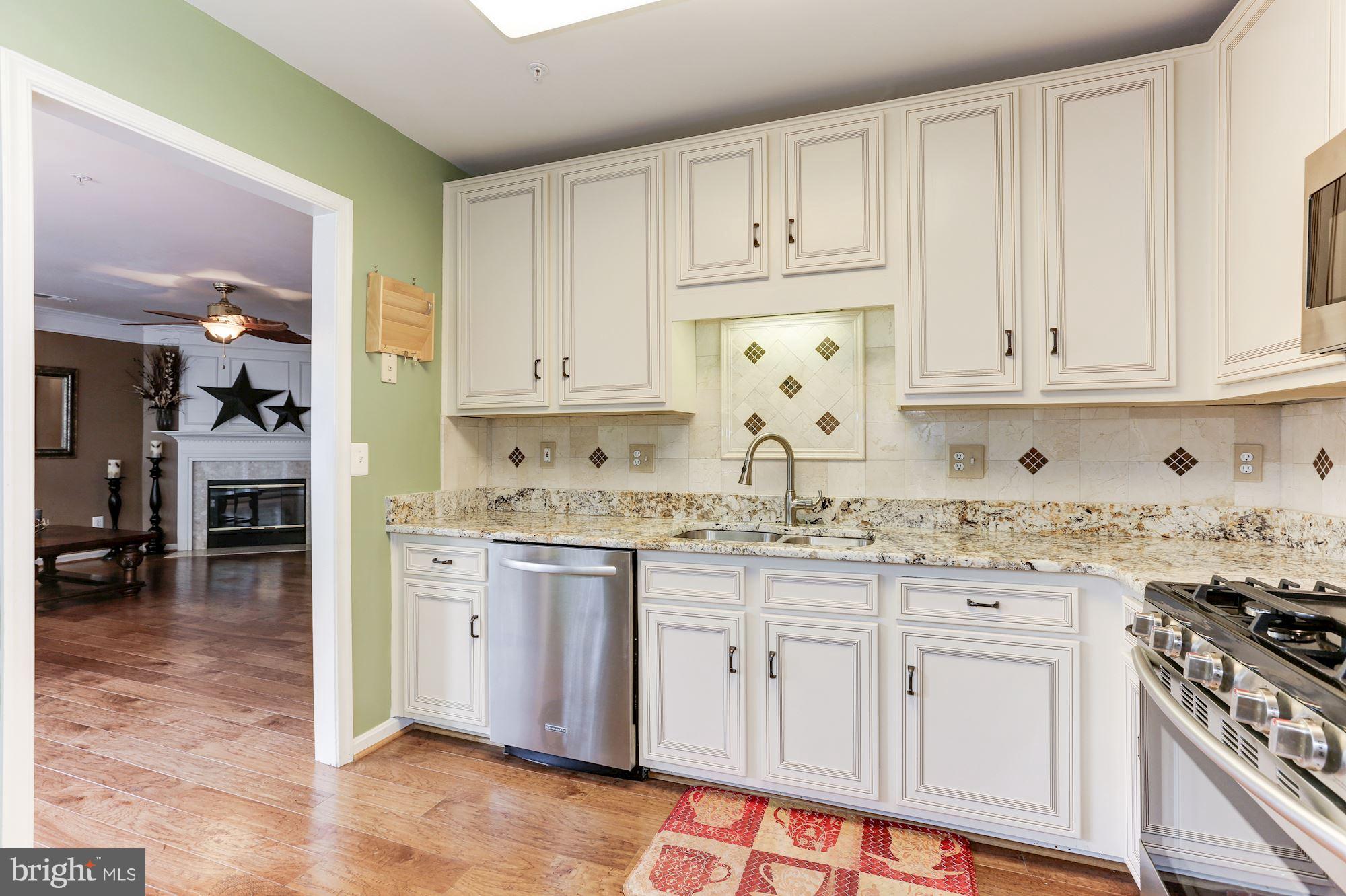 FAIR LAKES - Residential