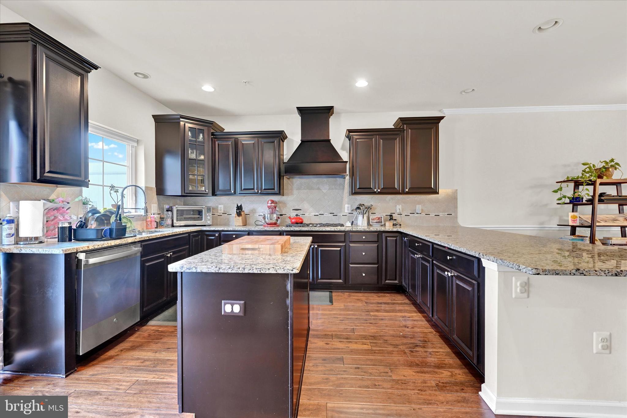 FIELDSTONE FARM - Residential